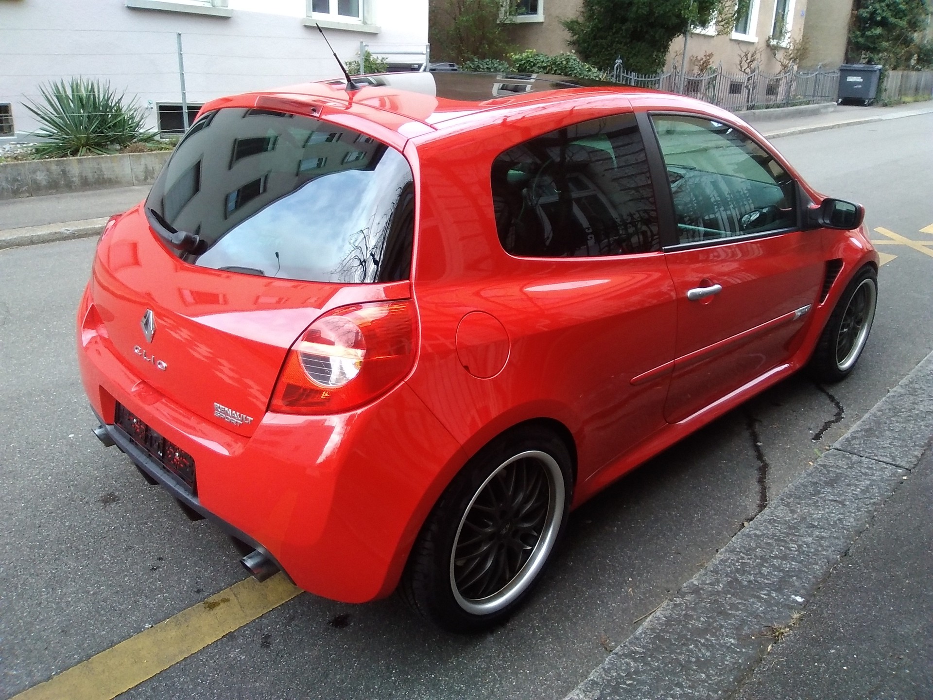RENAULT Clio 2.0 16V Sport-image-5