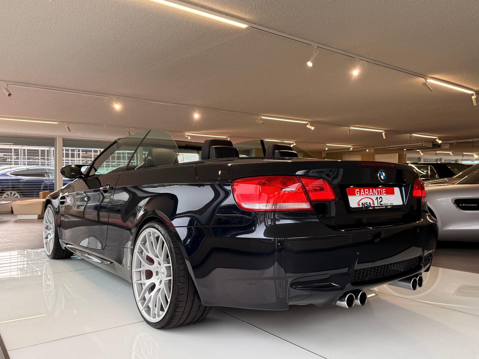 BMW M3 Cabriolet-image-12