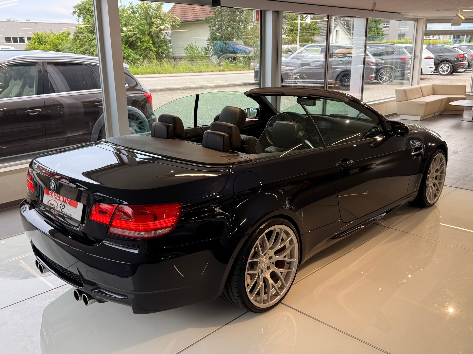 BMW M3 Cabriolet-image-9