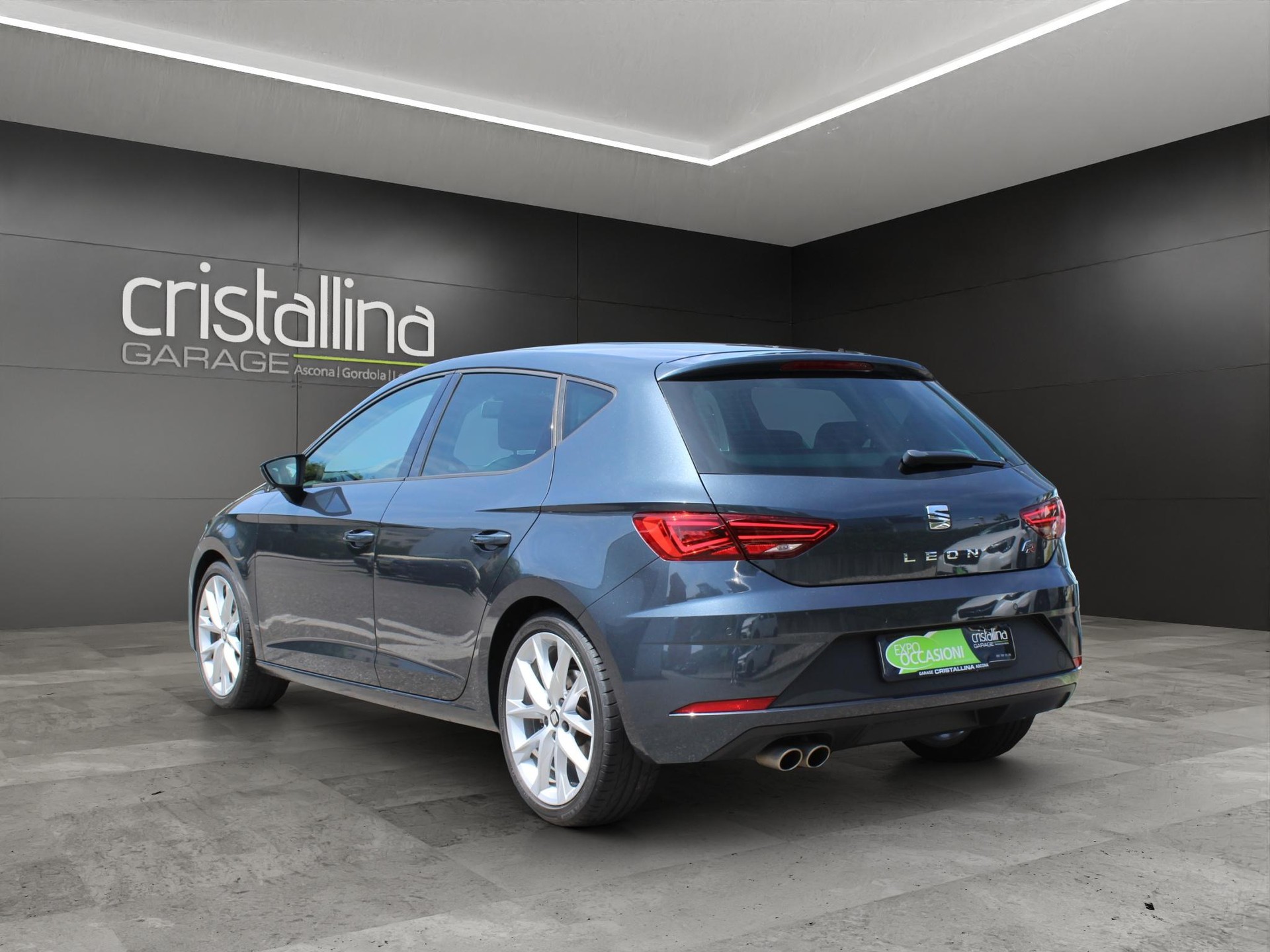 SEAT Leon 2.0 TSI FR DSG-image-2