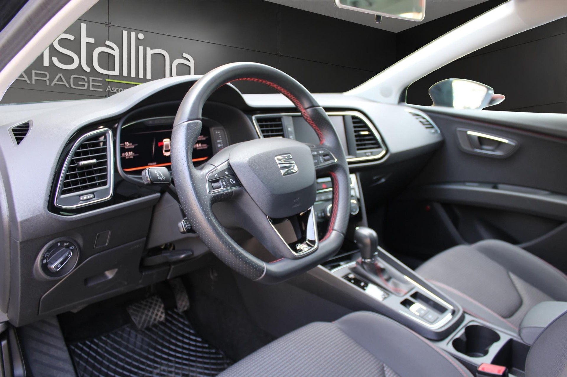 SEAT Leon 2.0 TSI FR DSG-image-7