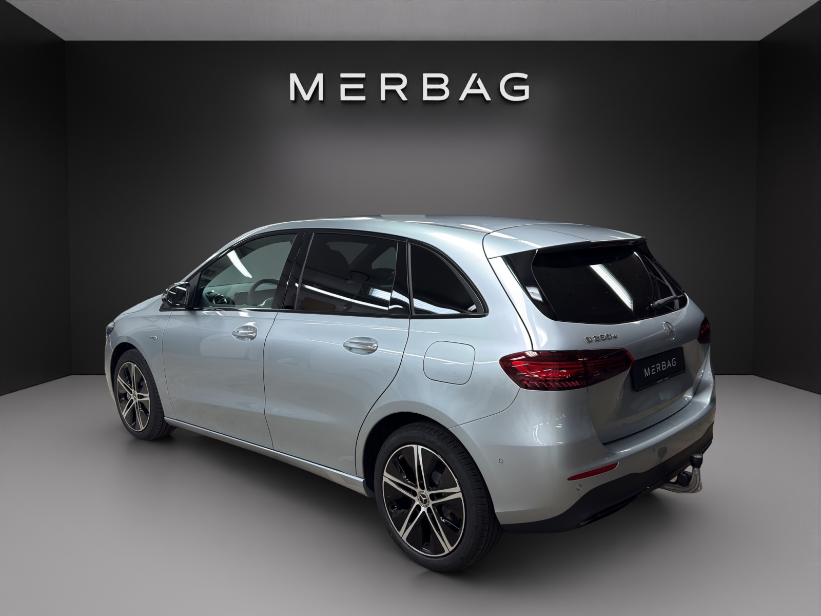 MERCEDES-BENZ B 250 e 8G-DCT "EQ Star"-image-2
