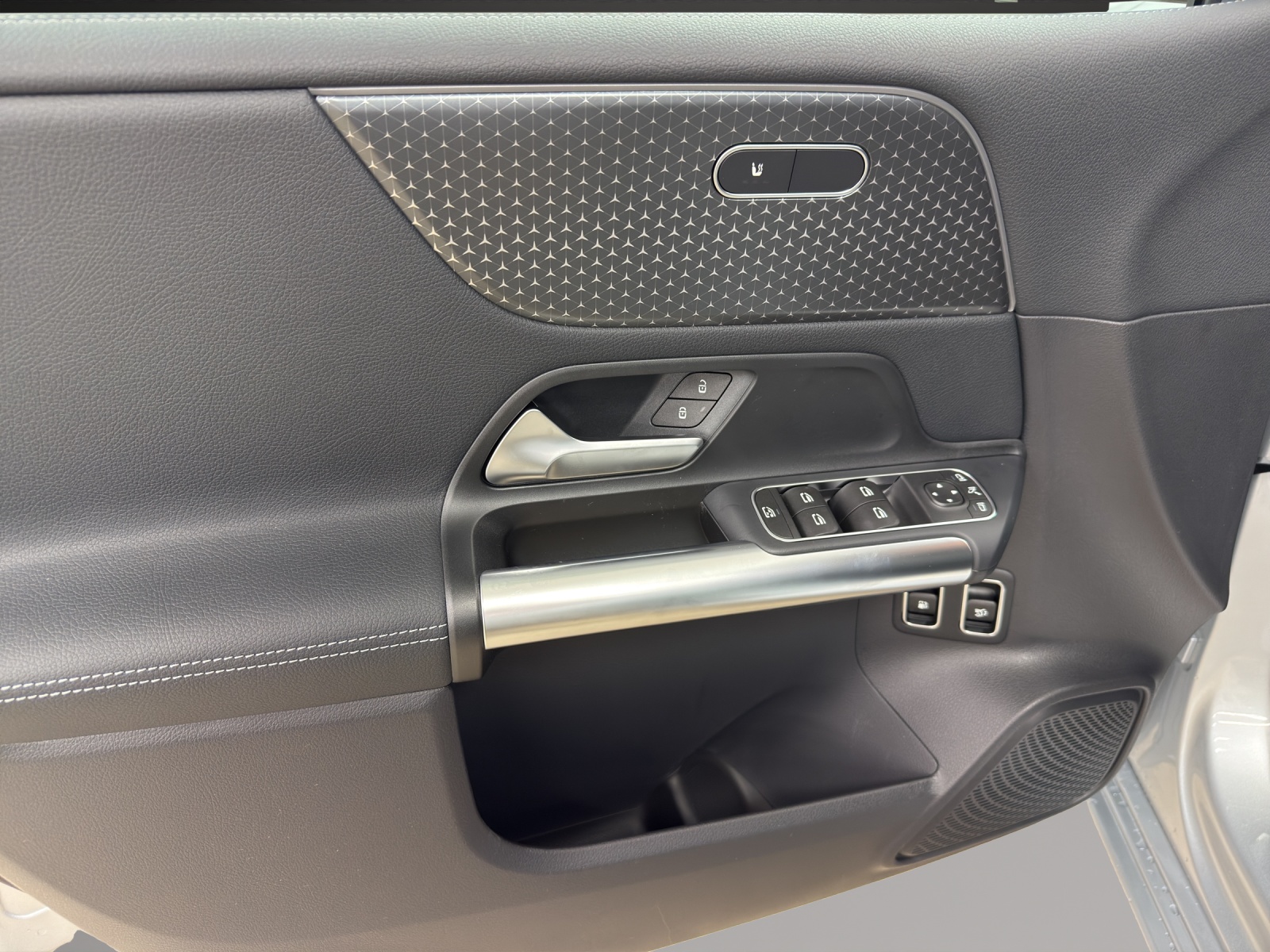 MERCEDES-BENZ B 250 e 8G-DCT "EQ Star"-image-12