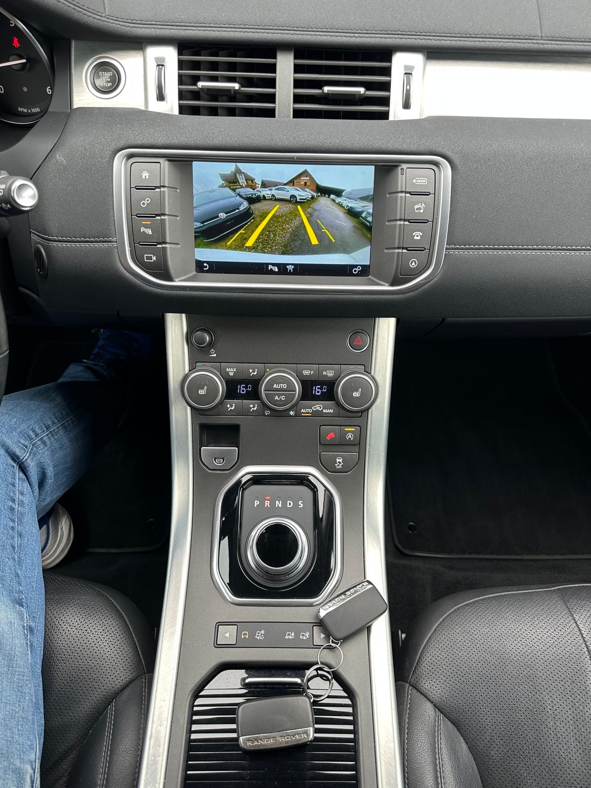 LAND ROVER Range Rover Evoque 2.0 TD4 SE Dynamic AT9-image-12