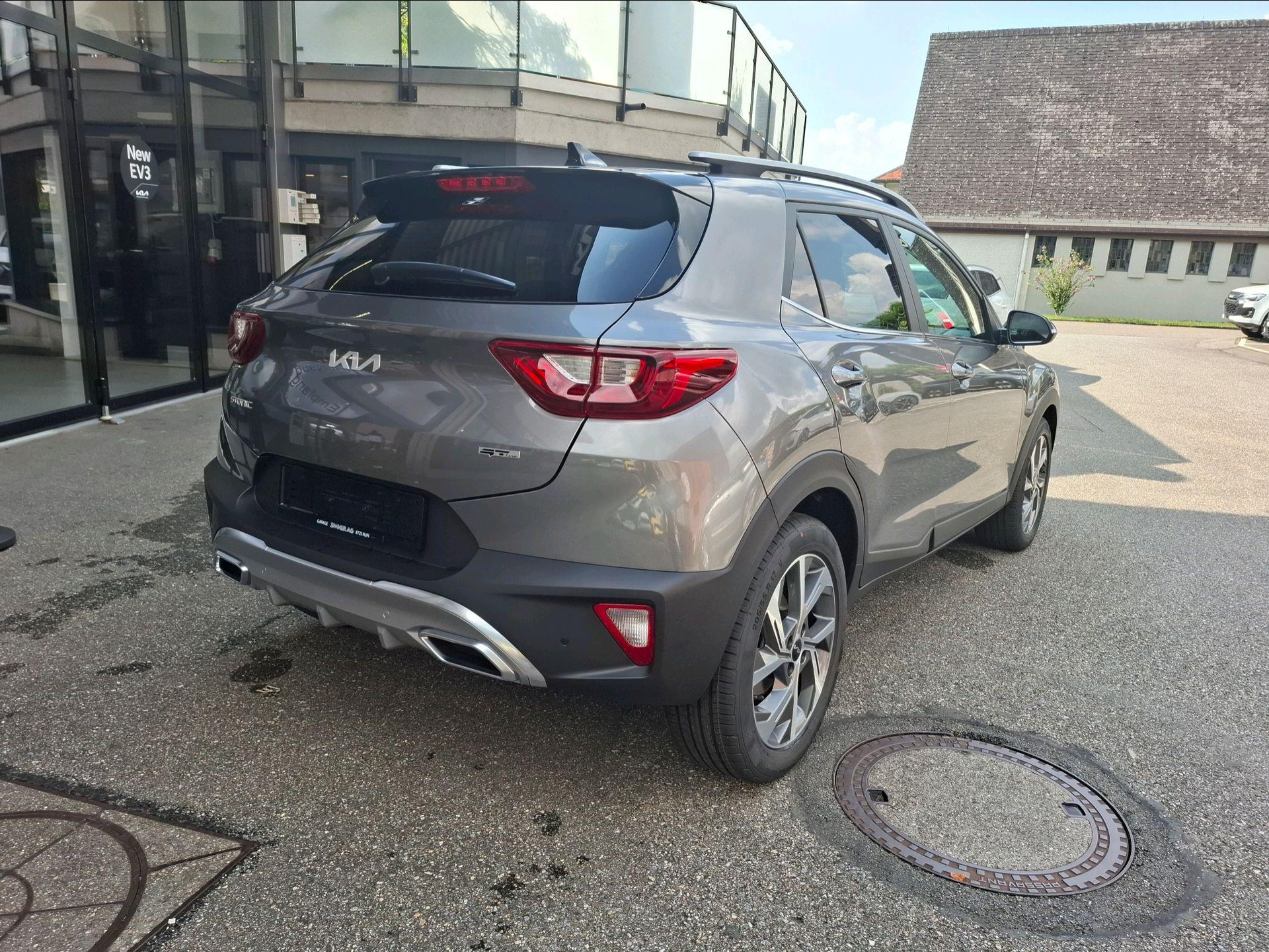 KIA Stonic 1.0 T-GDi GT-Line-image-3