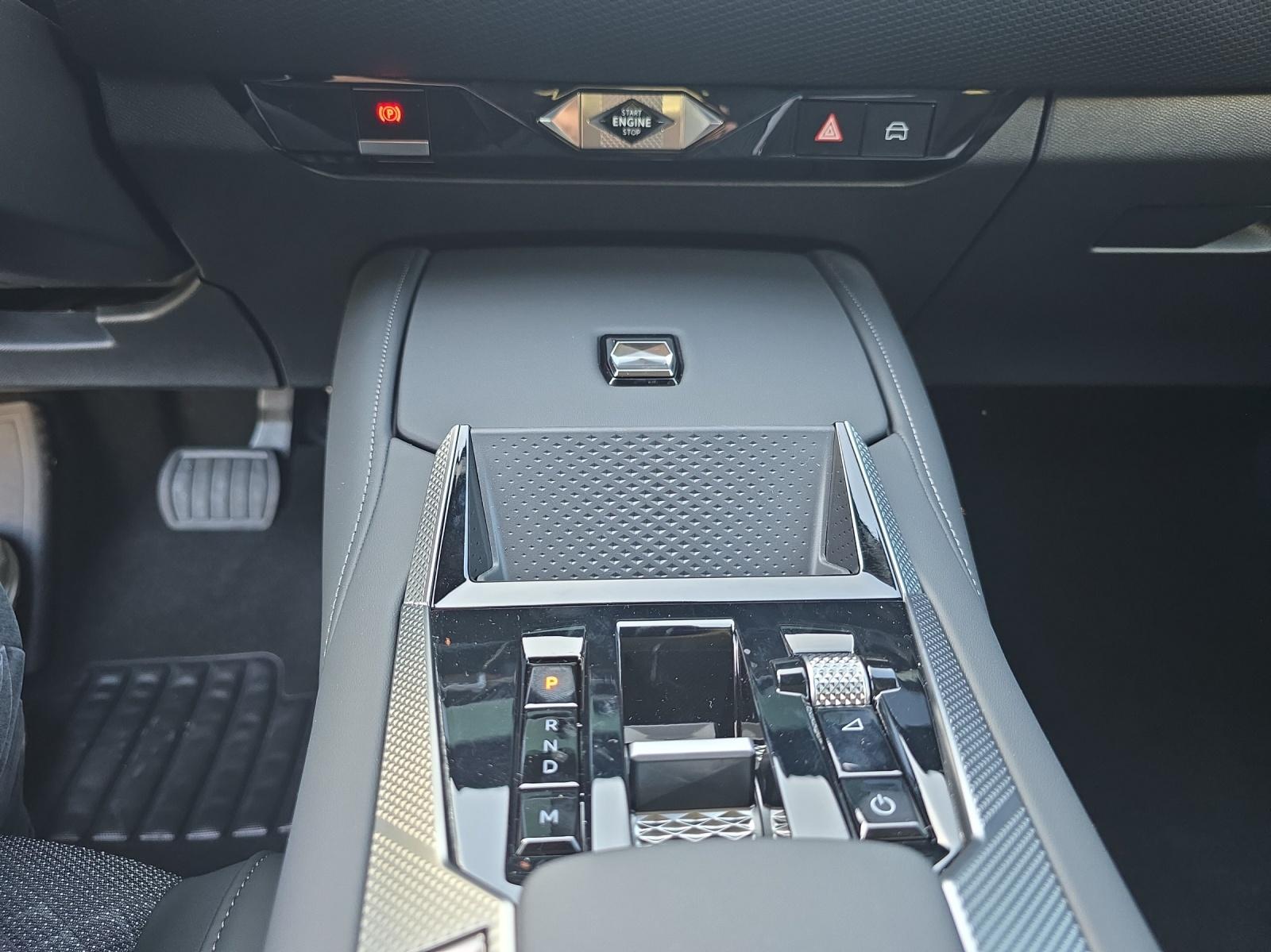 DS AUTOMOBILES 4 1.2 Hybrid Pallas-image-11