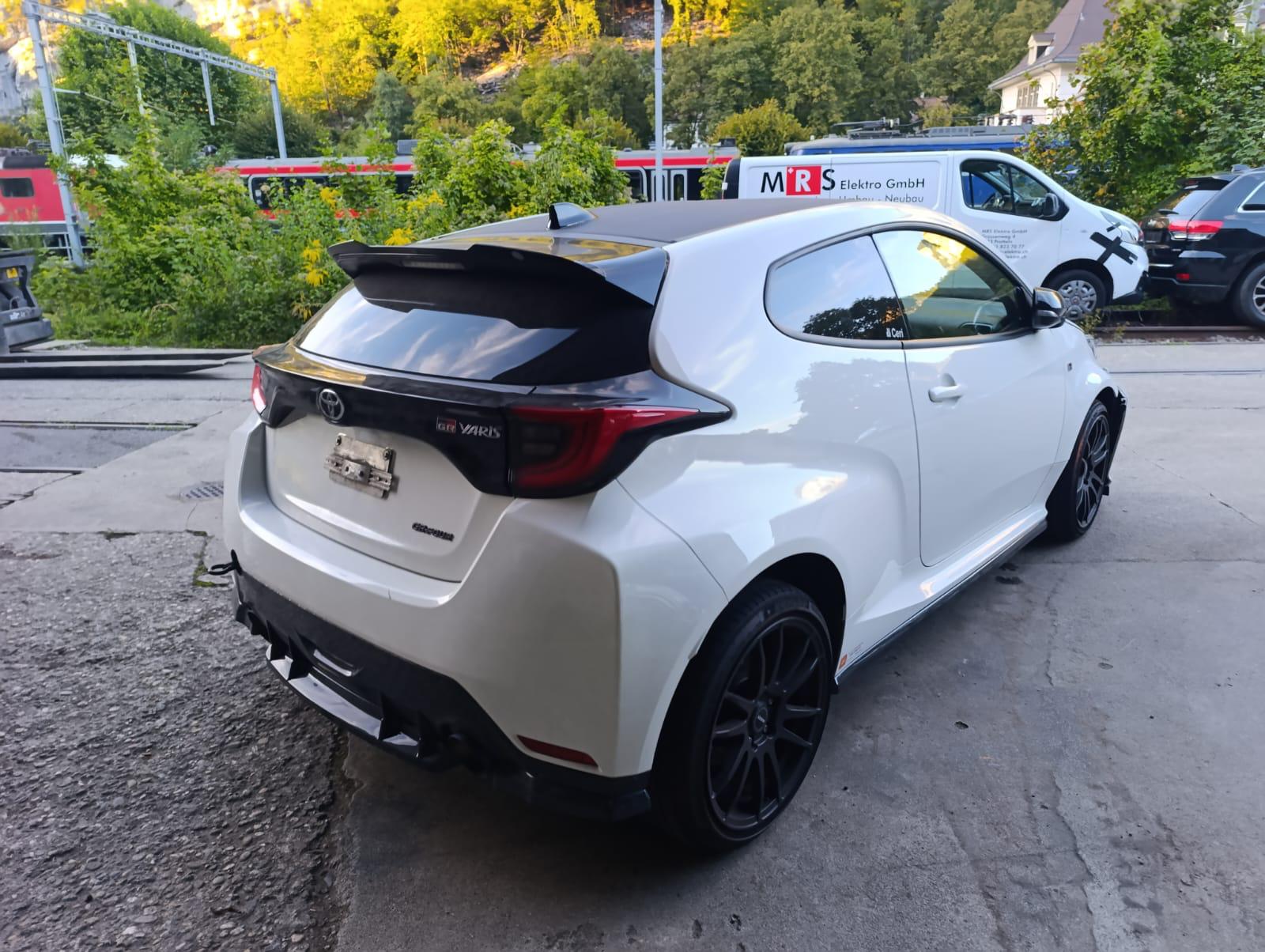 TOYOTA Yaris 1.6 GR Sport-image-2