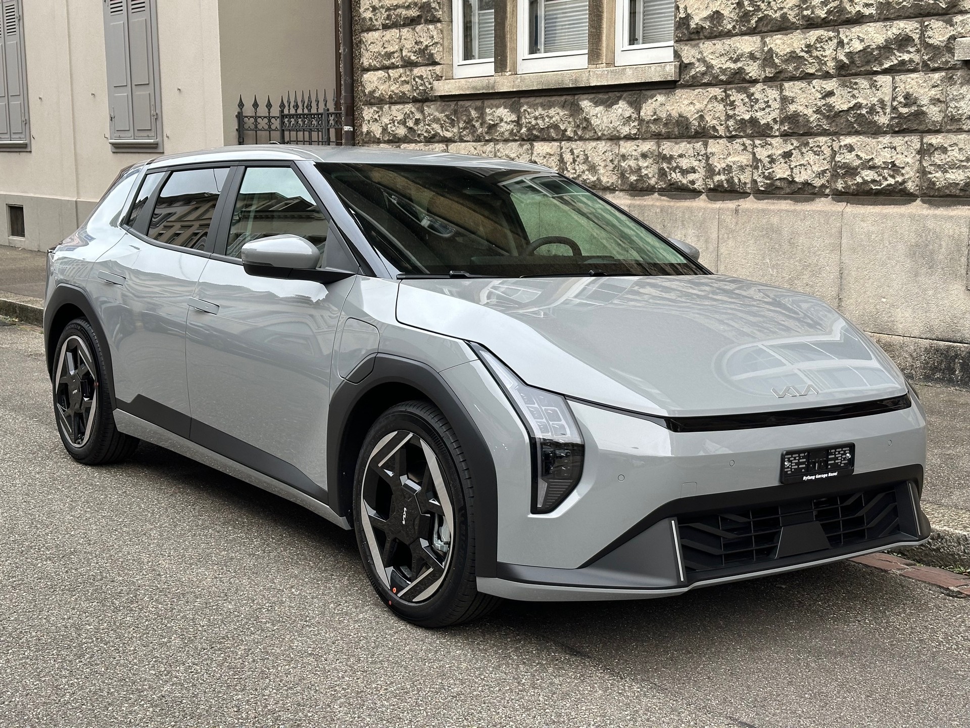 KIA EV4 81,4 kWh Earth+-image-2