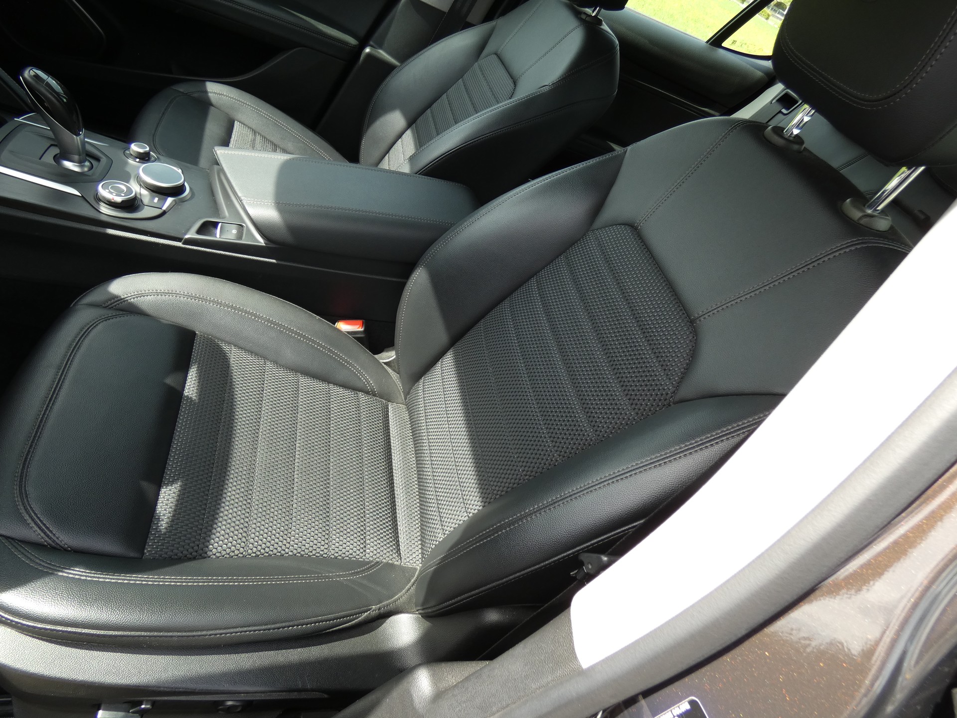 ALFA ROMEO Stelvio 2.0 Super Q4 Automatic-image-5