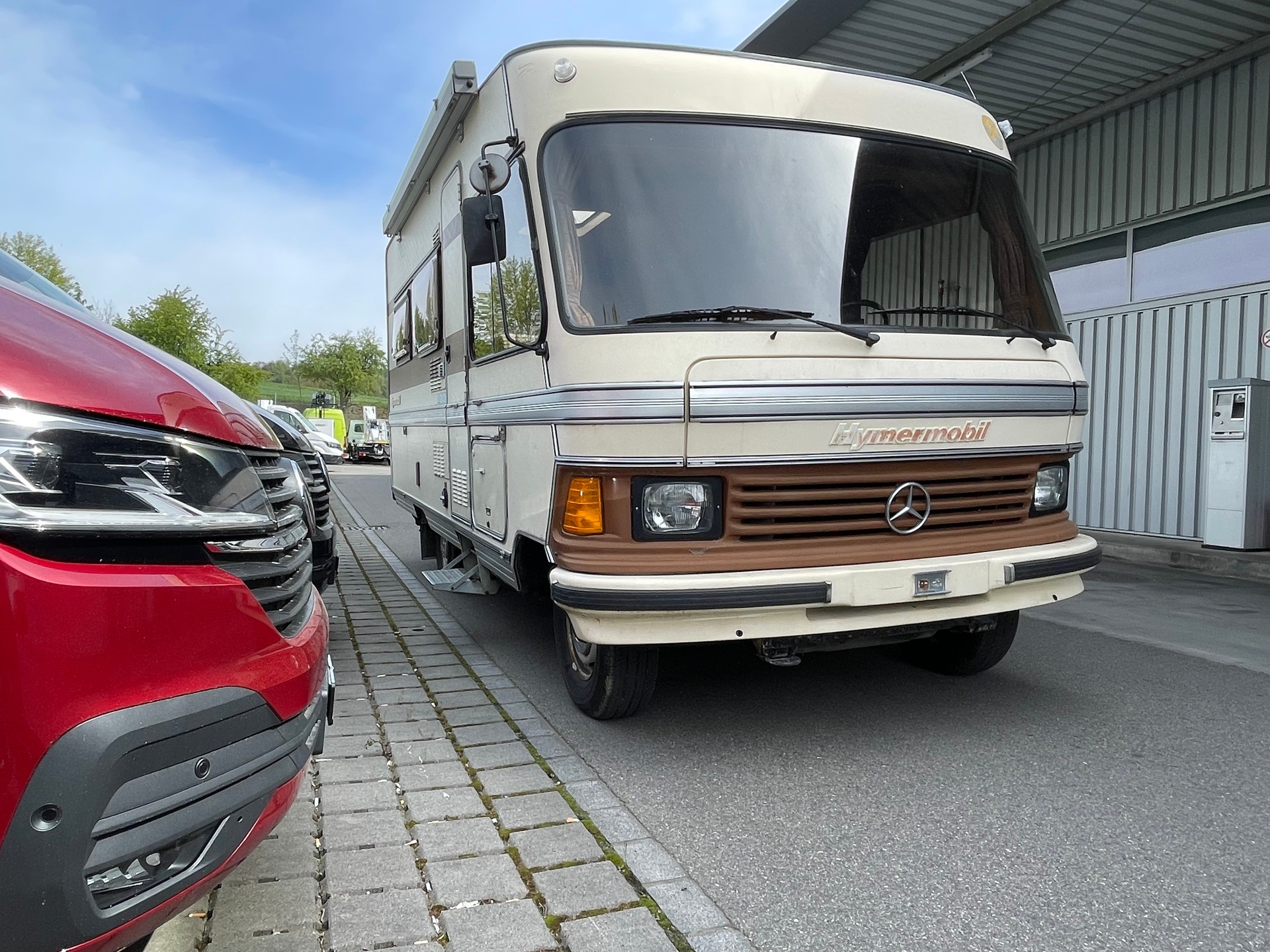 MERCEDES-BENZ Hymer-image-1