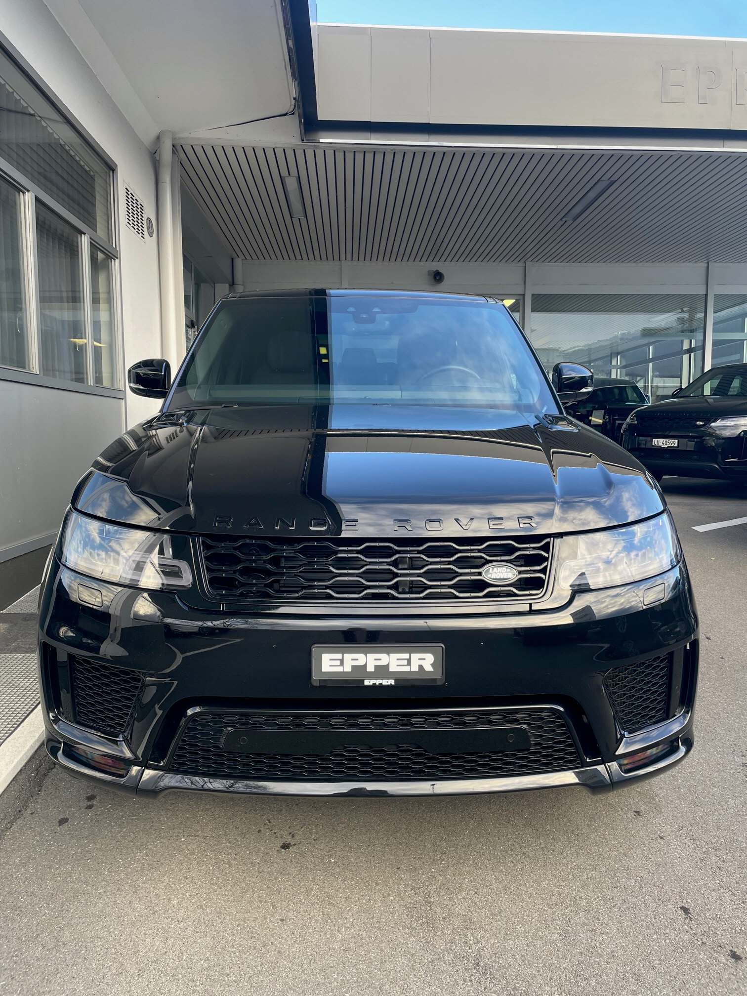 LAND ROVER Range Rover Sport 3.0 I6D HSE Dynamic-image-12