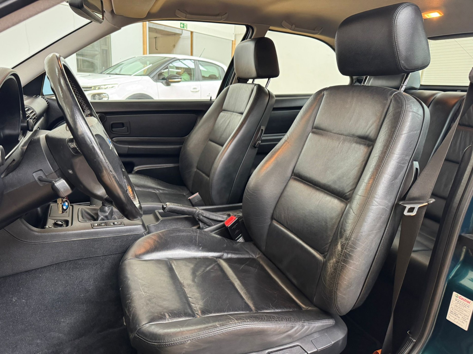 BMW 316i Compact Comfort-image-8