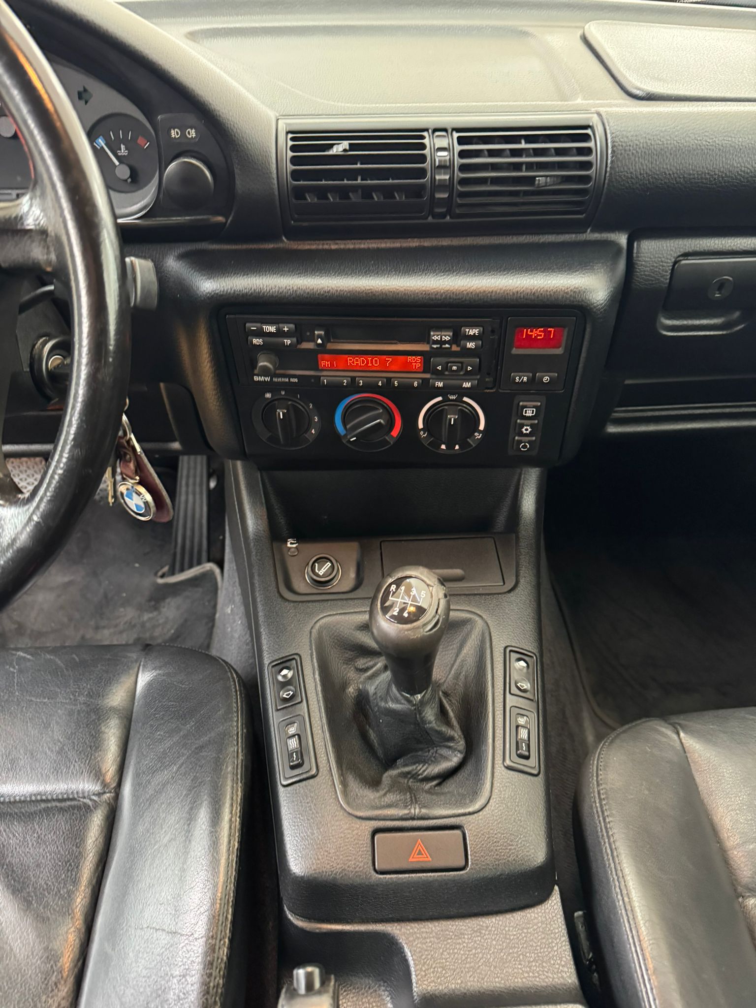BMW 316i Compact Comfort-image-12