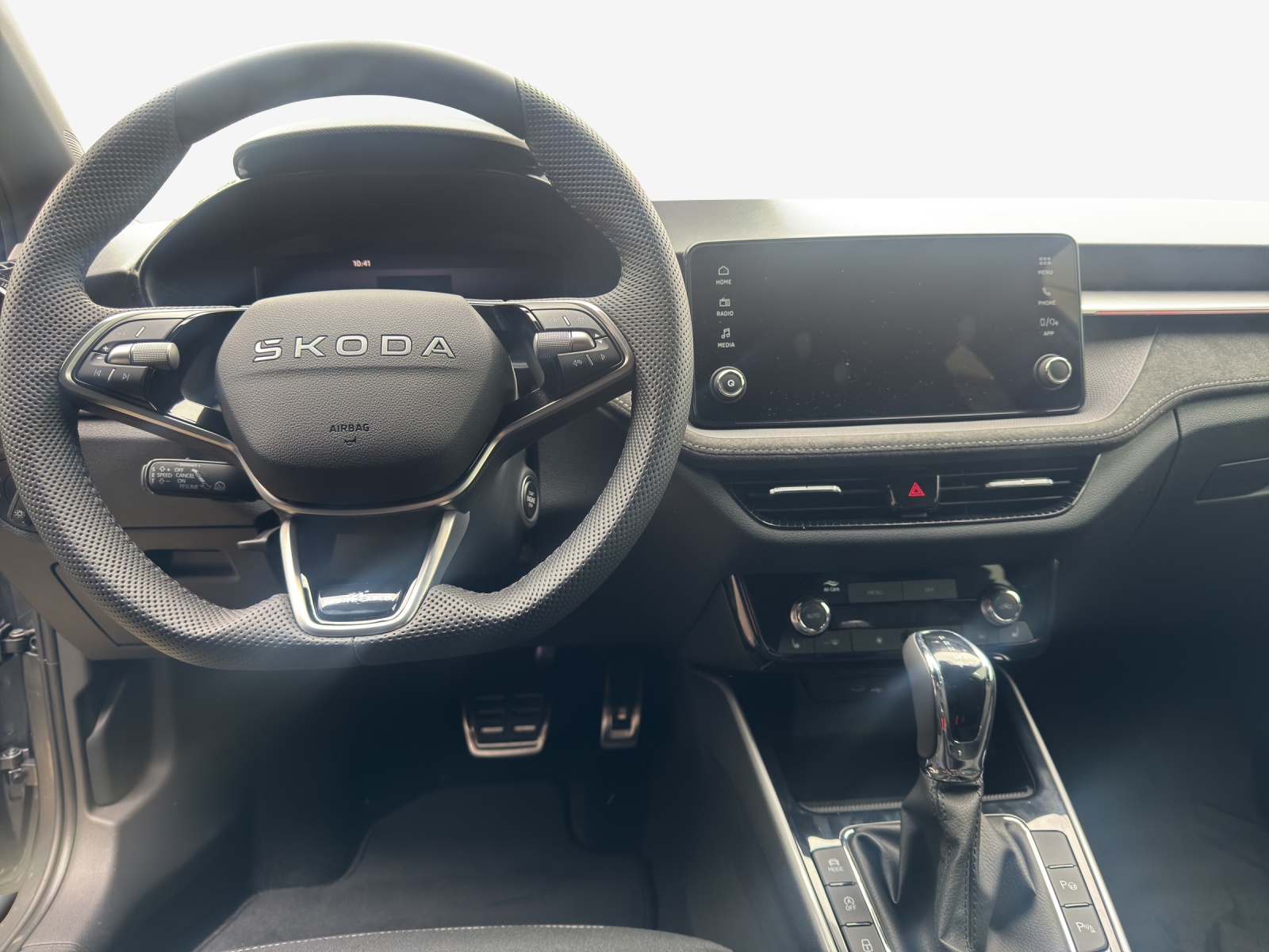 SKODA Fabia 1.0 TSI Monte Carlo DSG-image-5