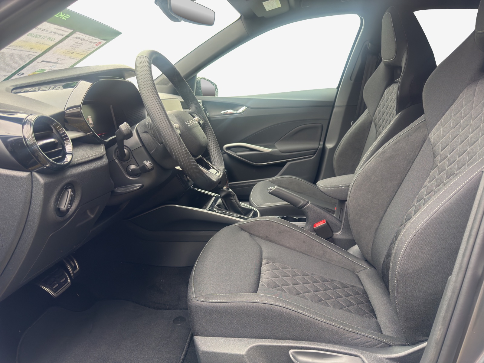 SKODA Fabia 1.0 TSI Monte Carlo DSG-image-4