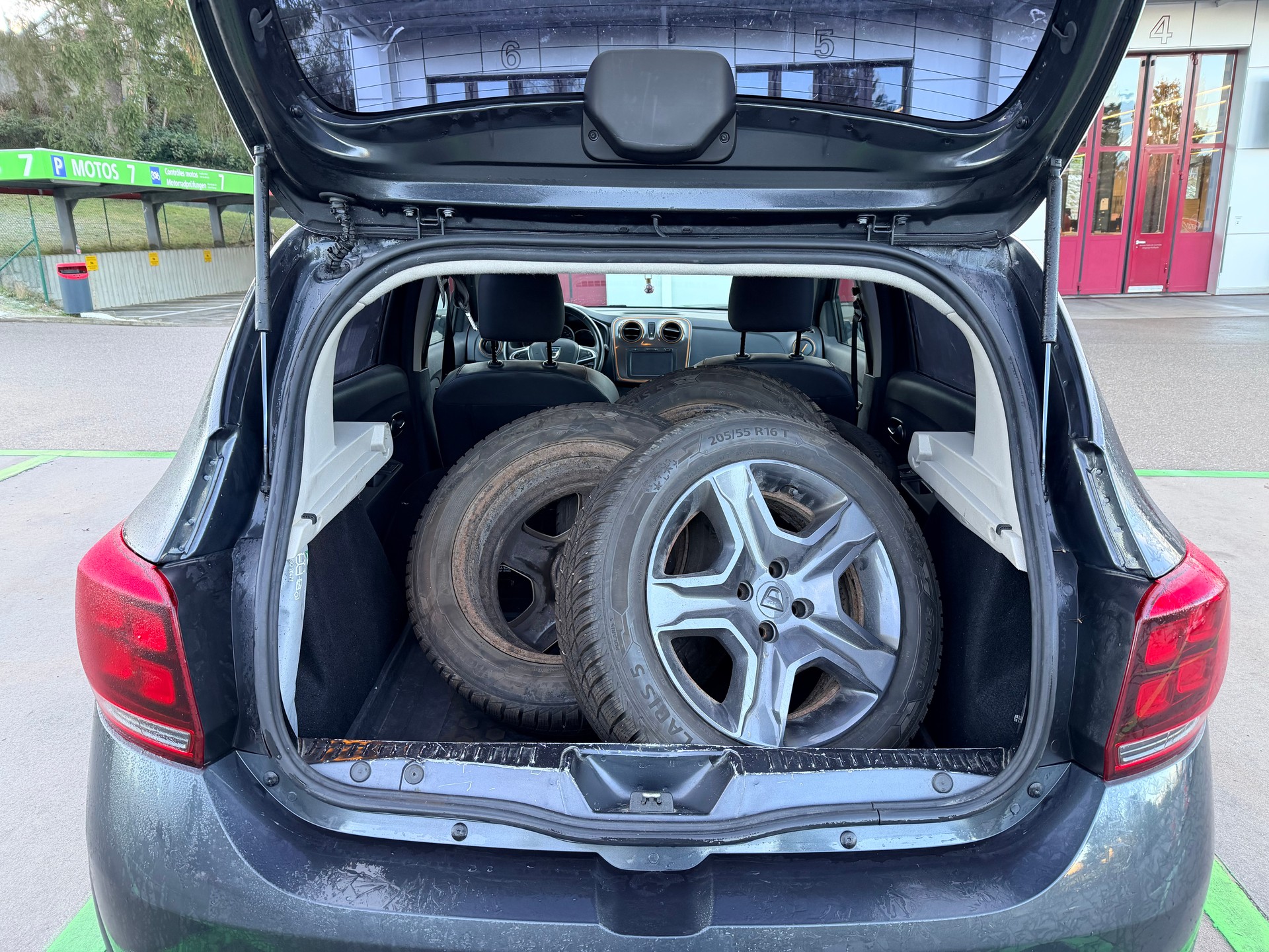 DACIA Sandero Tce 90 Stepway-image-4