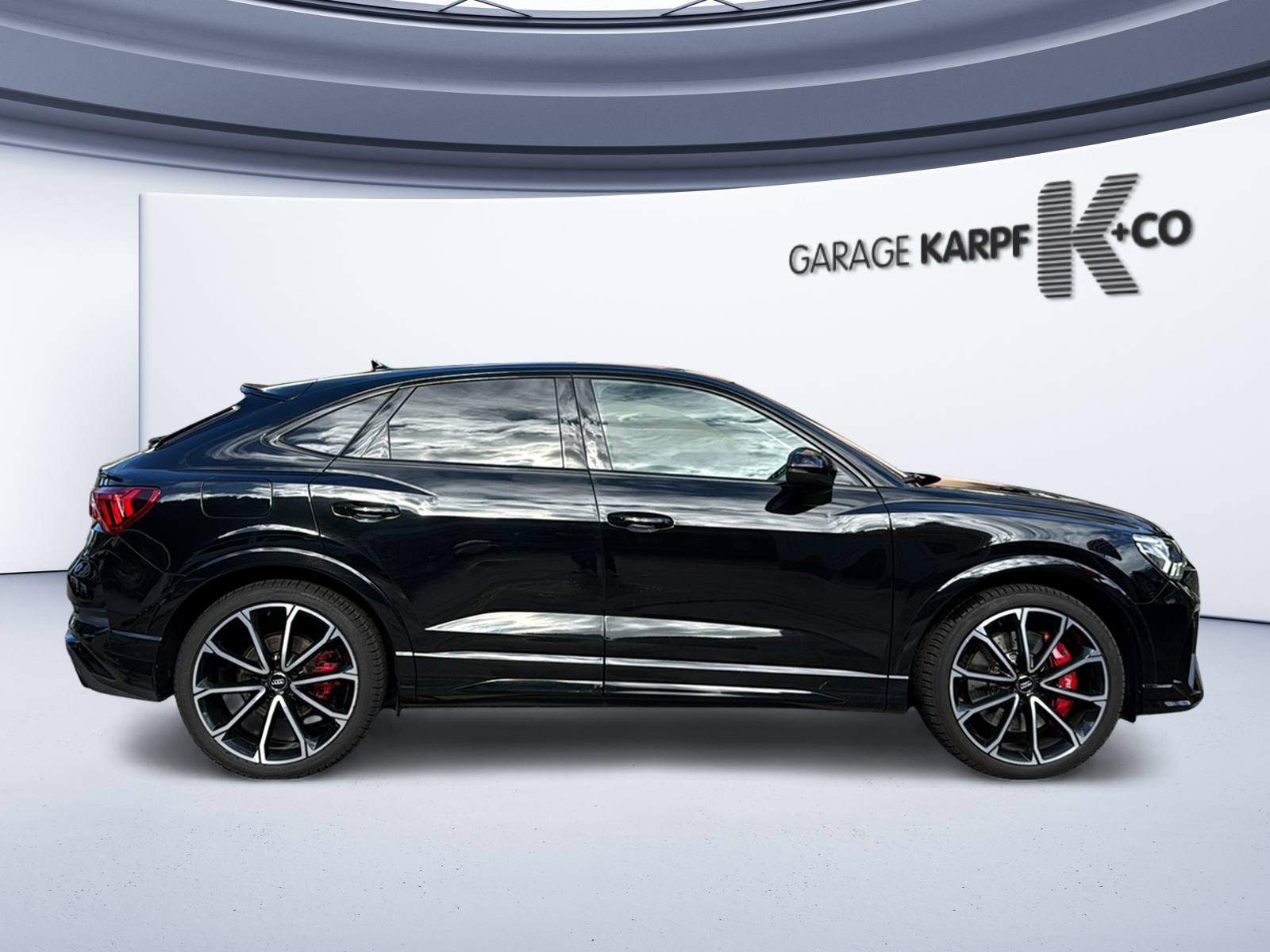 AUDI RS Q3 Sportback quattro S tronic-image-5