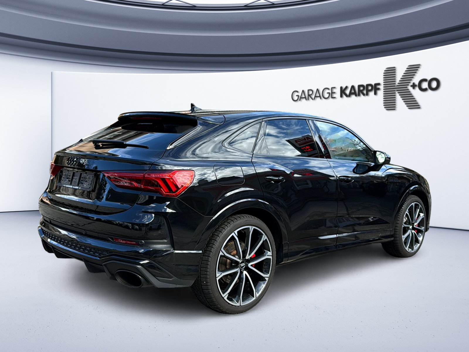 AUDI RS Q3 Sportback quattro S tronic-image-4