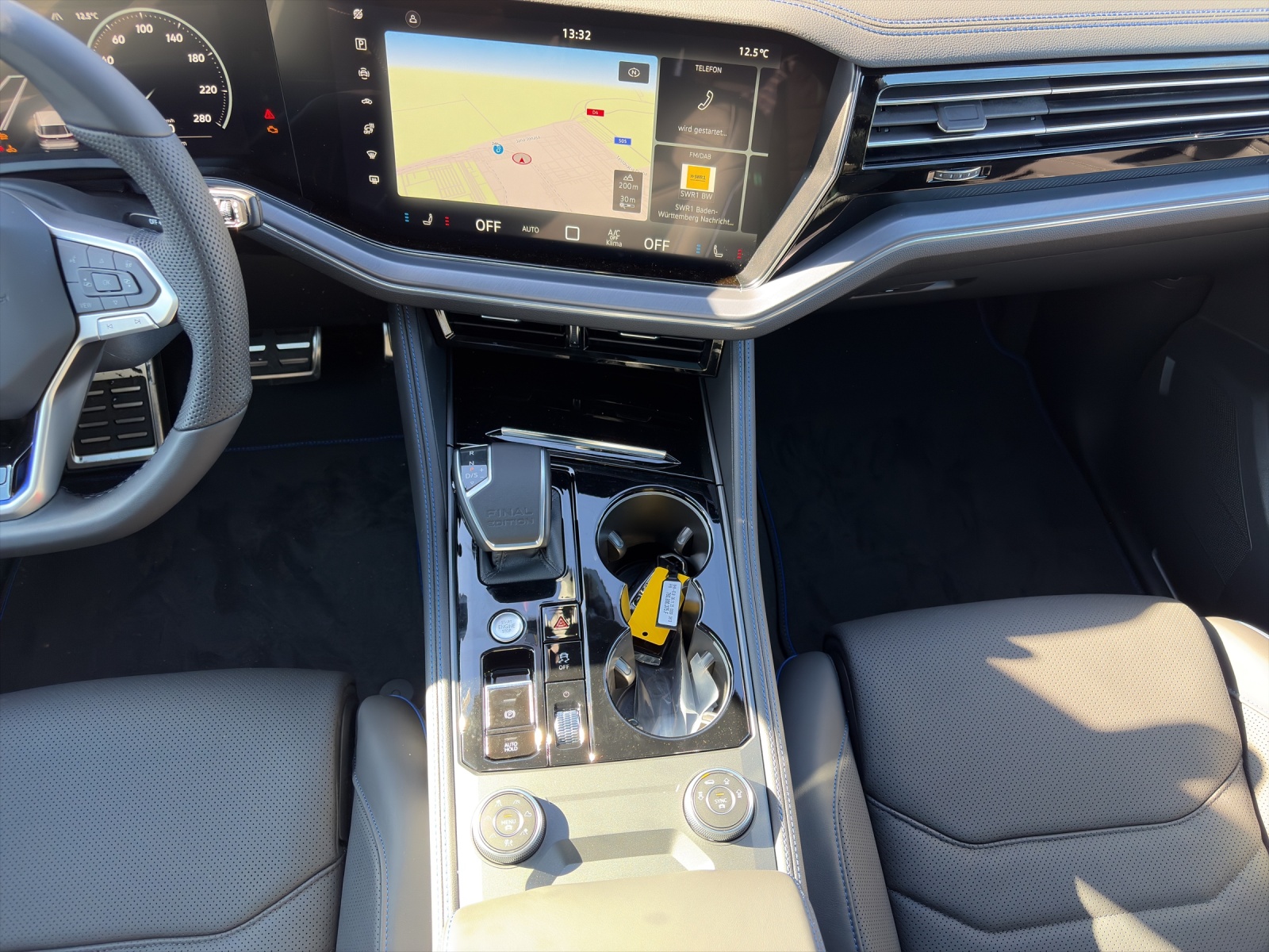 VW Touareg 3.0 TSI eHybrid R Final Edition Tiptronic-image-11