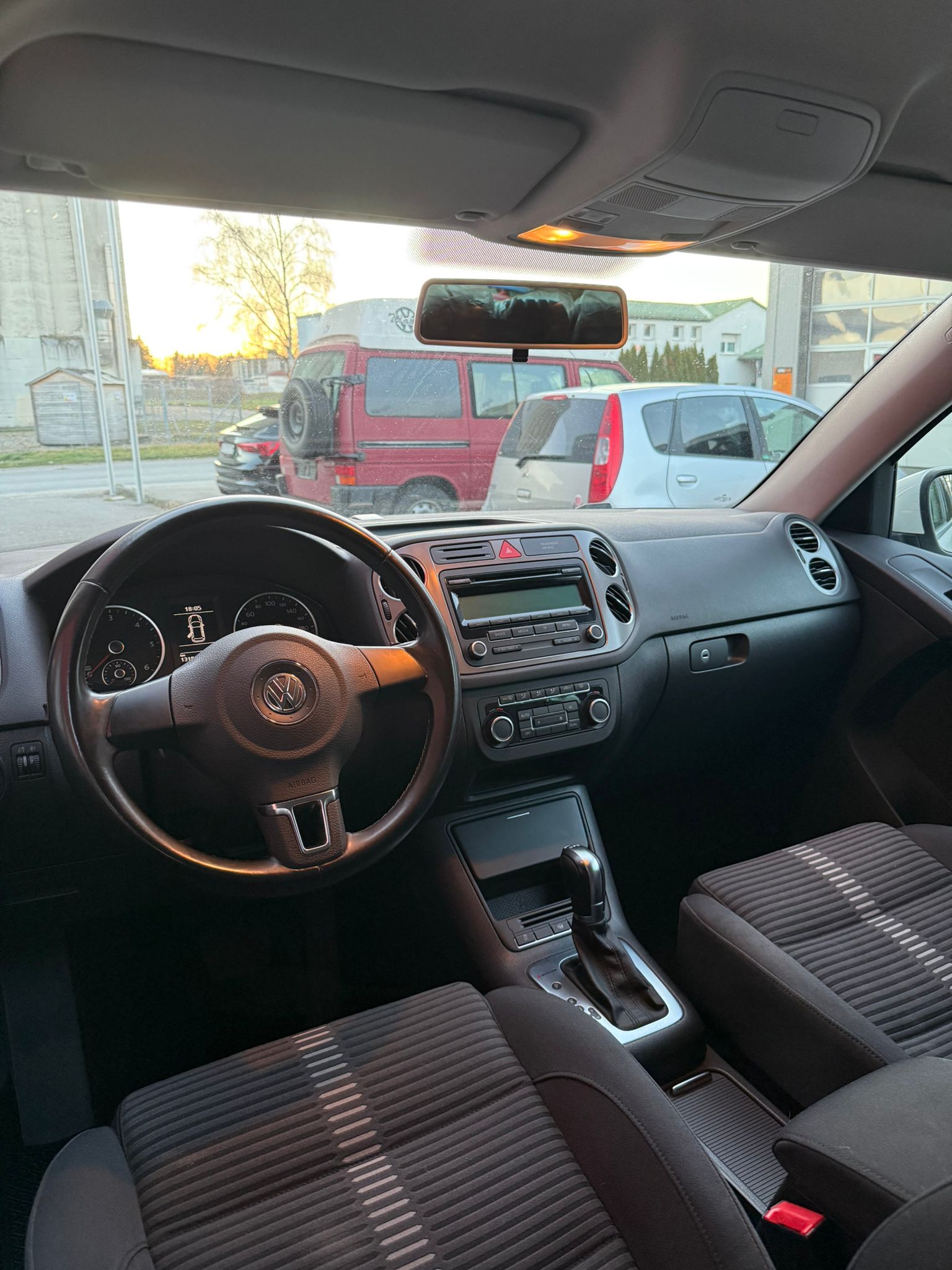 VW Tiguan 2.0 TDI Team DSG-image-3