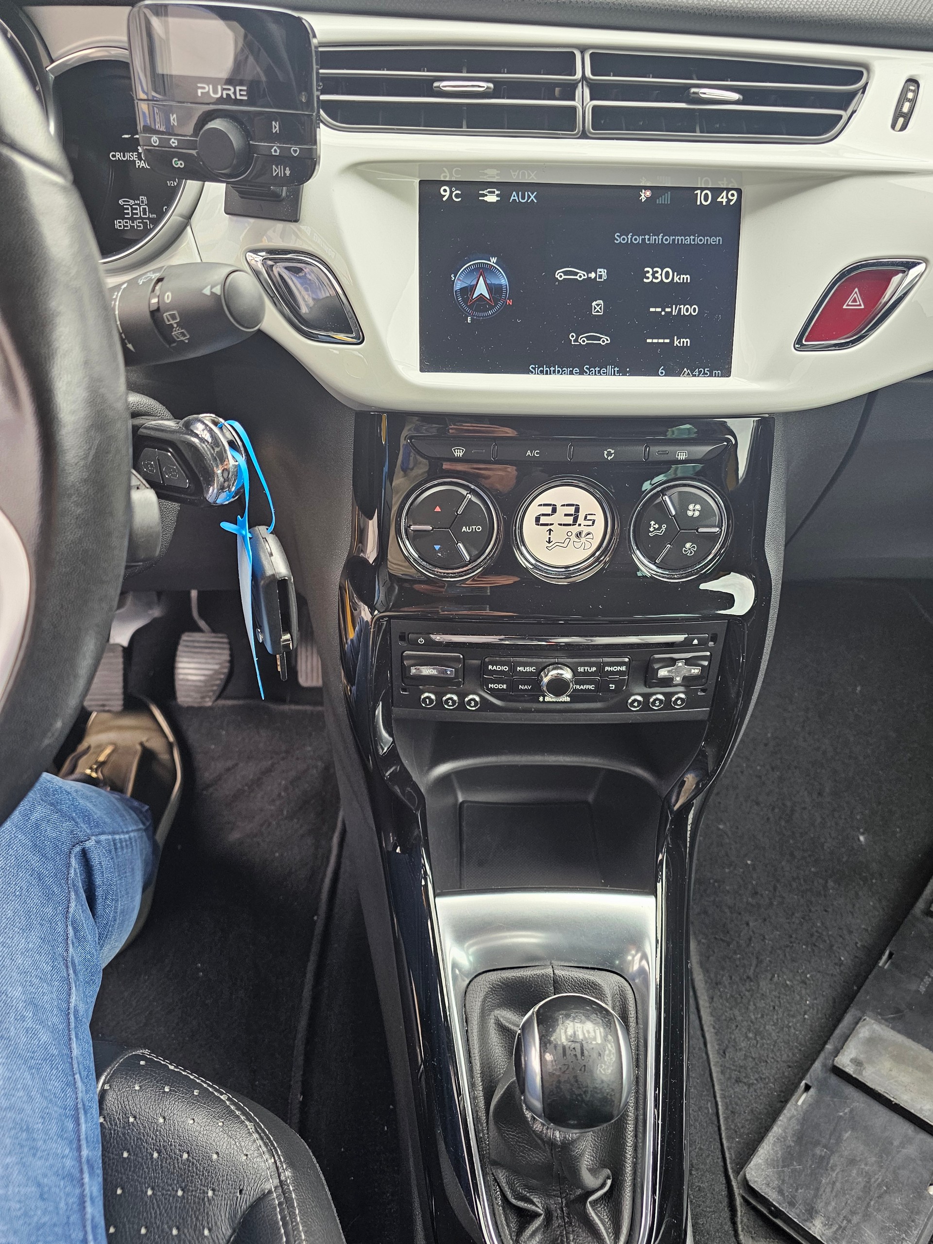 DS AUTOMOBILES DS3 1.6 VTi Faubourg Addict-image-14