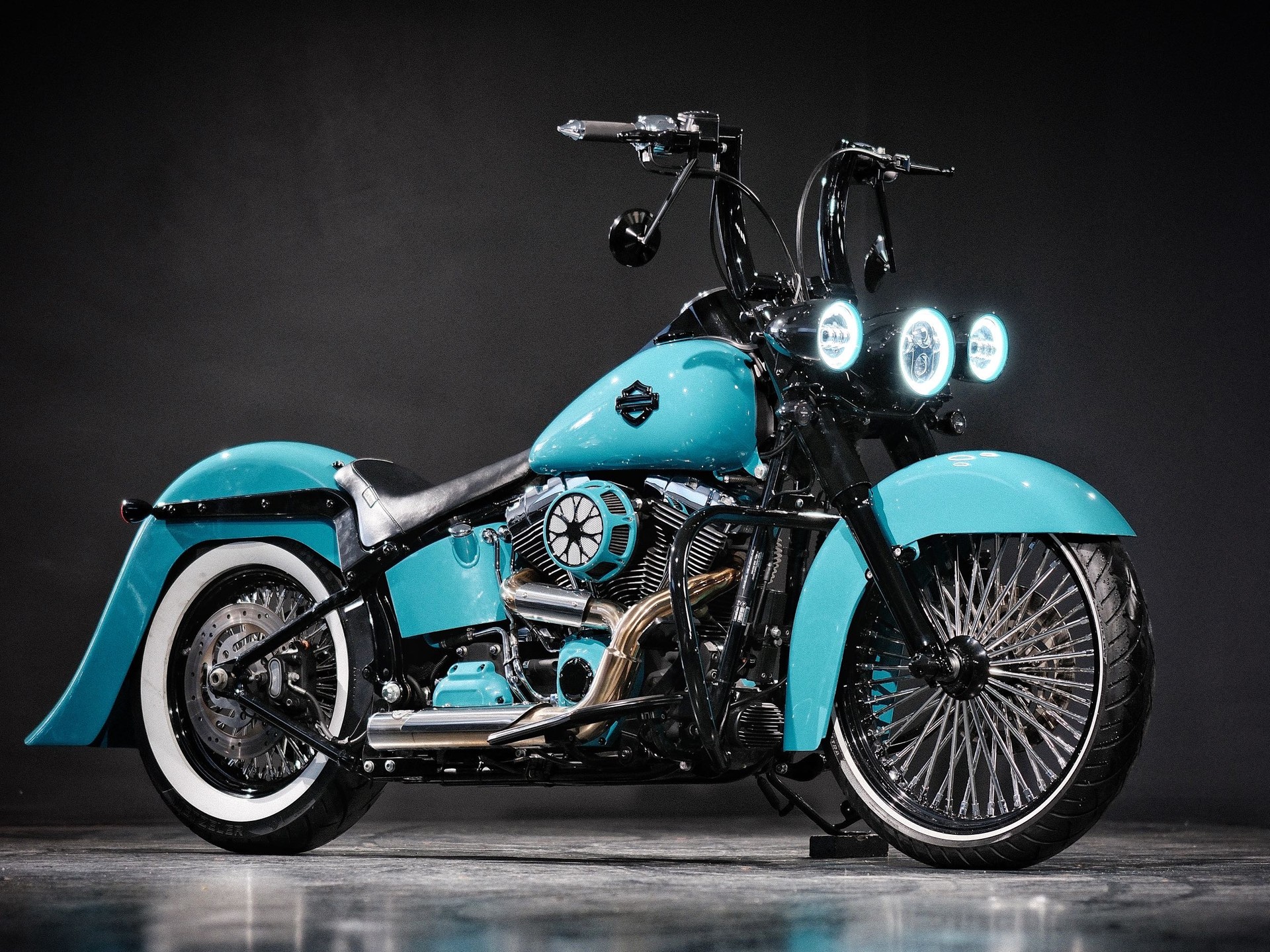 HARLEY-DAVIDSON FLSTN Softail Deluxe ABS