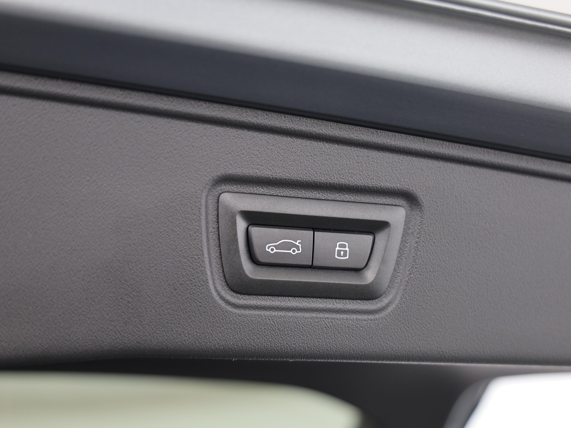 BMW 540d xDrive Touring-image-8
