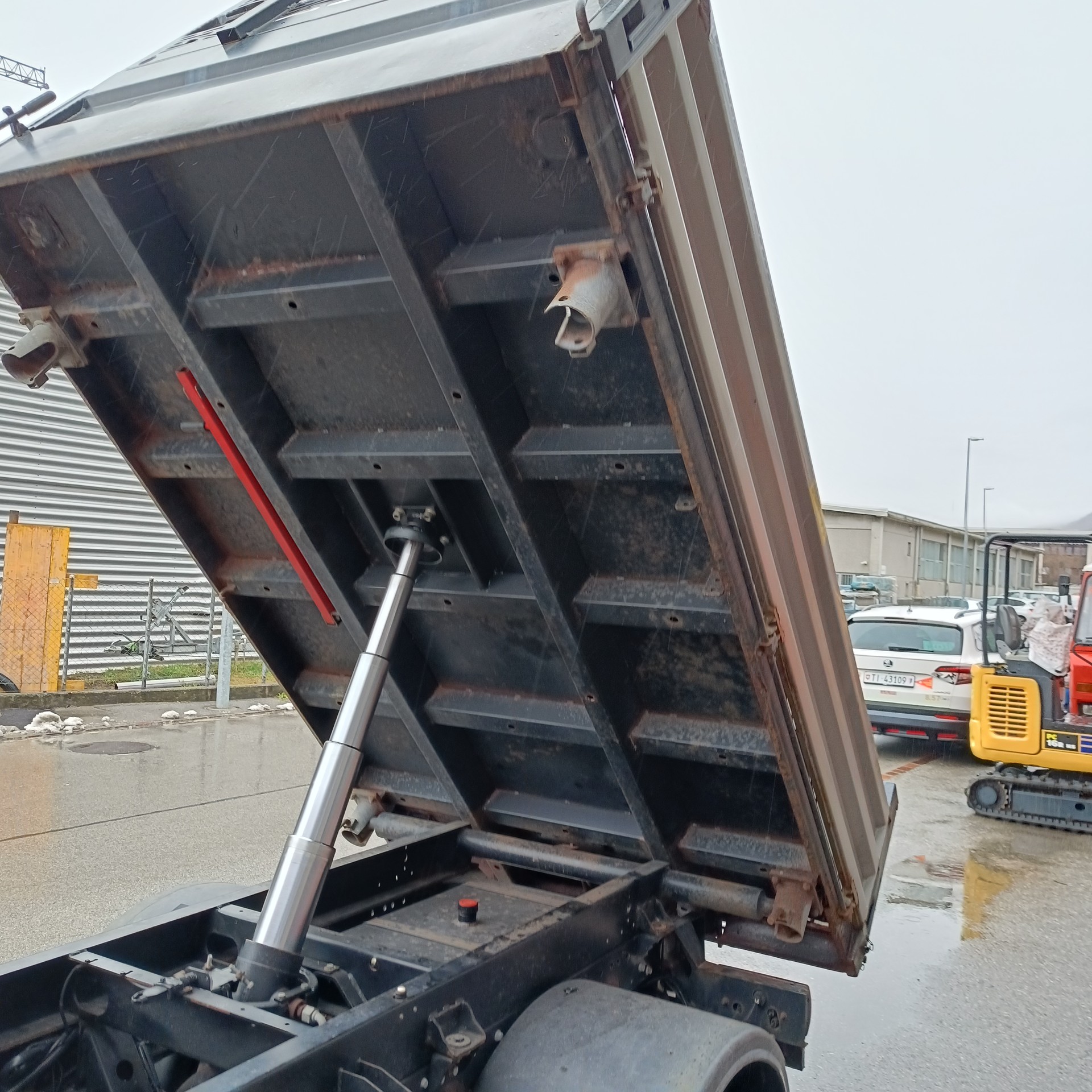 BUCHER BU 35 4x4-image-2