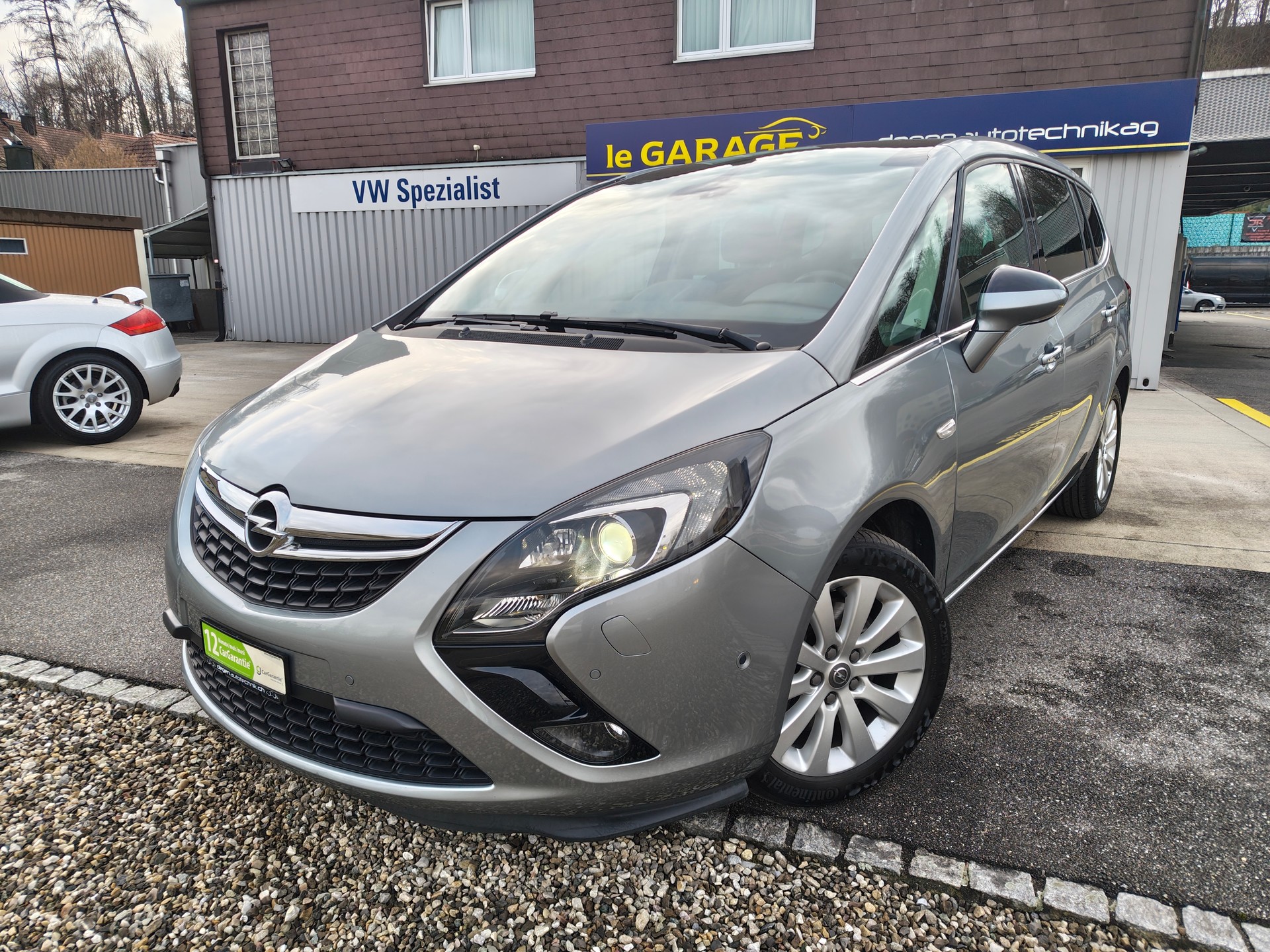 OPEL Zafira Tourer 2.0 CDTi Cosmo Automatic-image-0