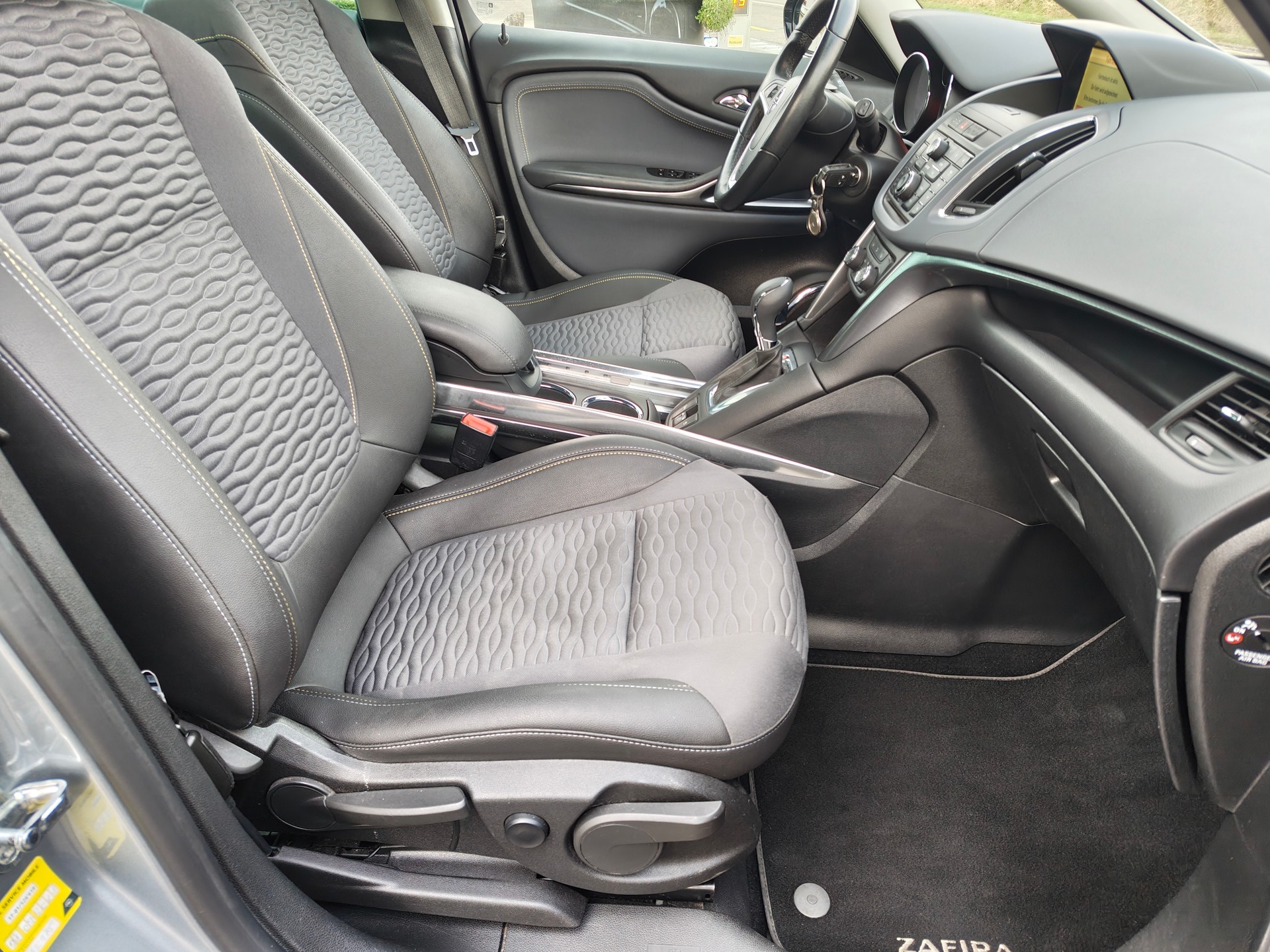 OPEL Zafira Tourer 2.0 CDTi Cosmo Automatic-image-10