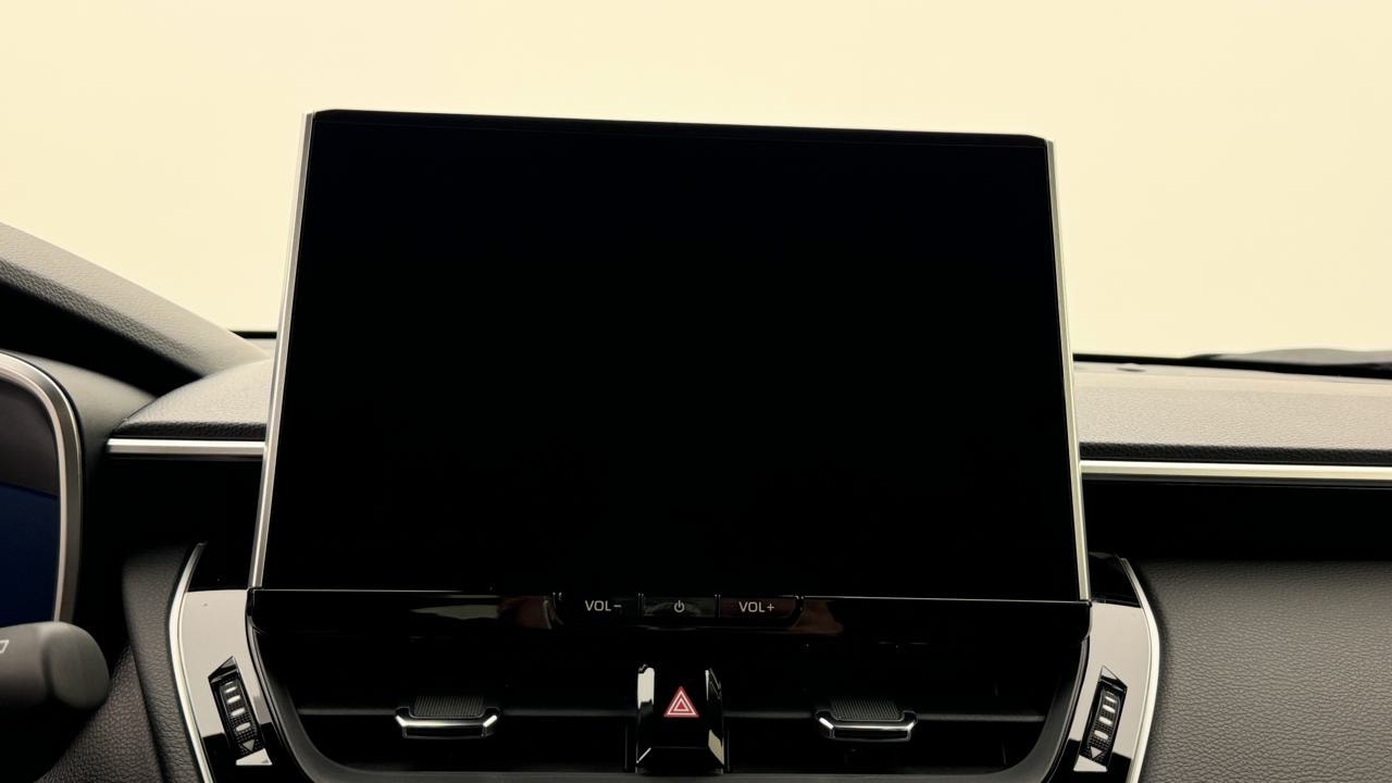 TOYOTA Corolla Cross 1.8 Style e-CVT-image-7