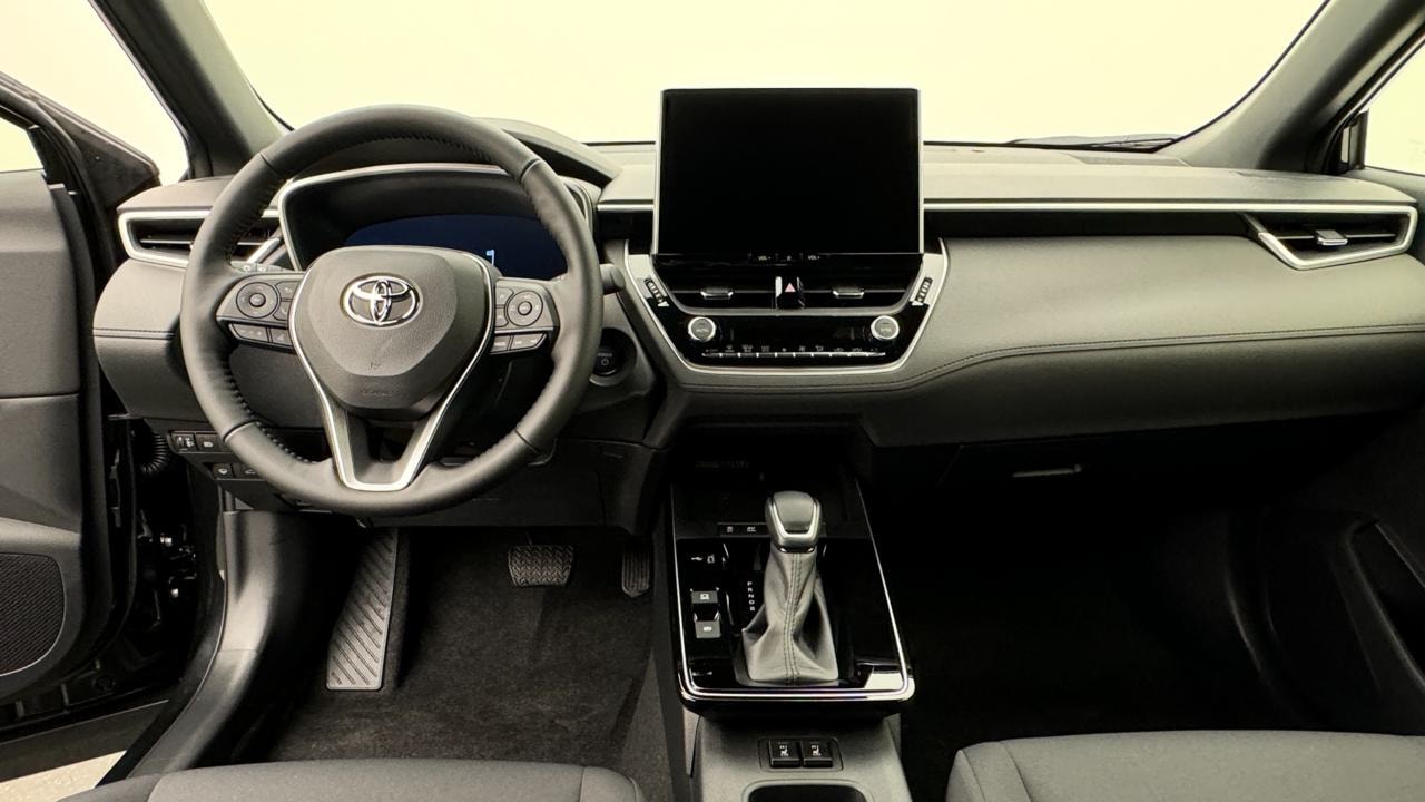 TOYOTA Corolla Cross 1.8 Style e-CVT-image-5