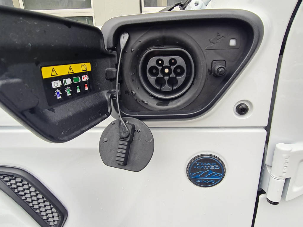 JEEP Wrangler 2.0 Turbo 80th Anniversary Unlimited 4xe-image-15