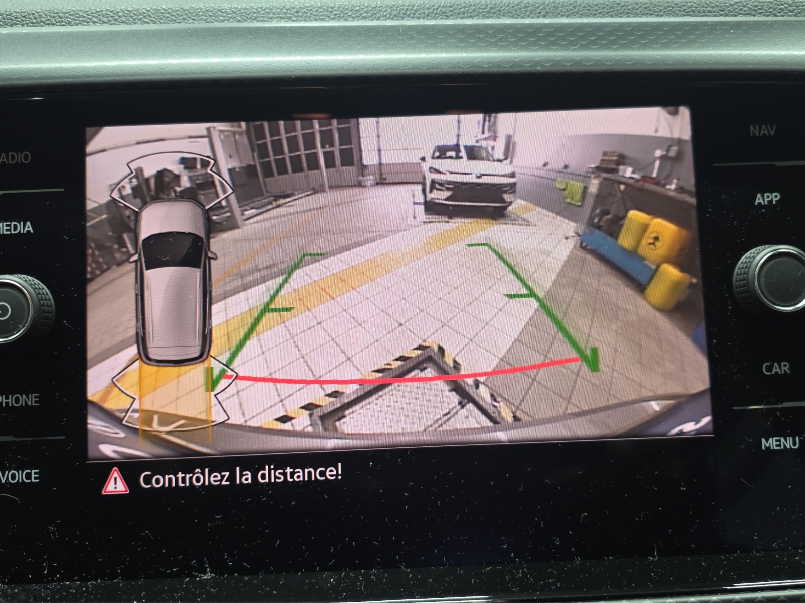 VW T-Cross 1.0 TSI Life DSG-image-15