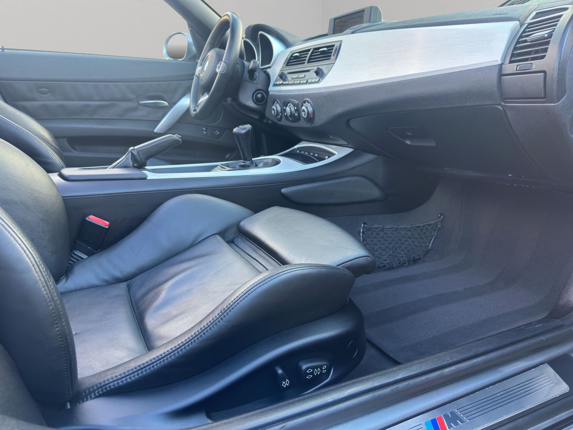 BMW Z4 M Roadster-image-10