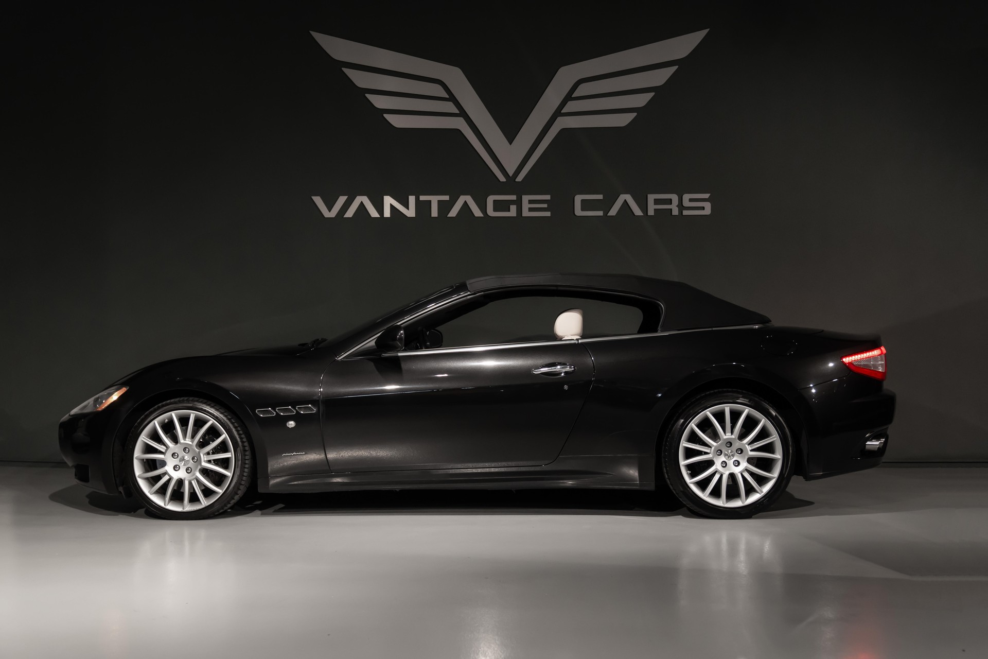 MASERATI Gran Cabrio 4.7 V8-showroom-element-2