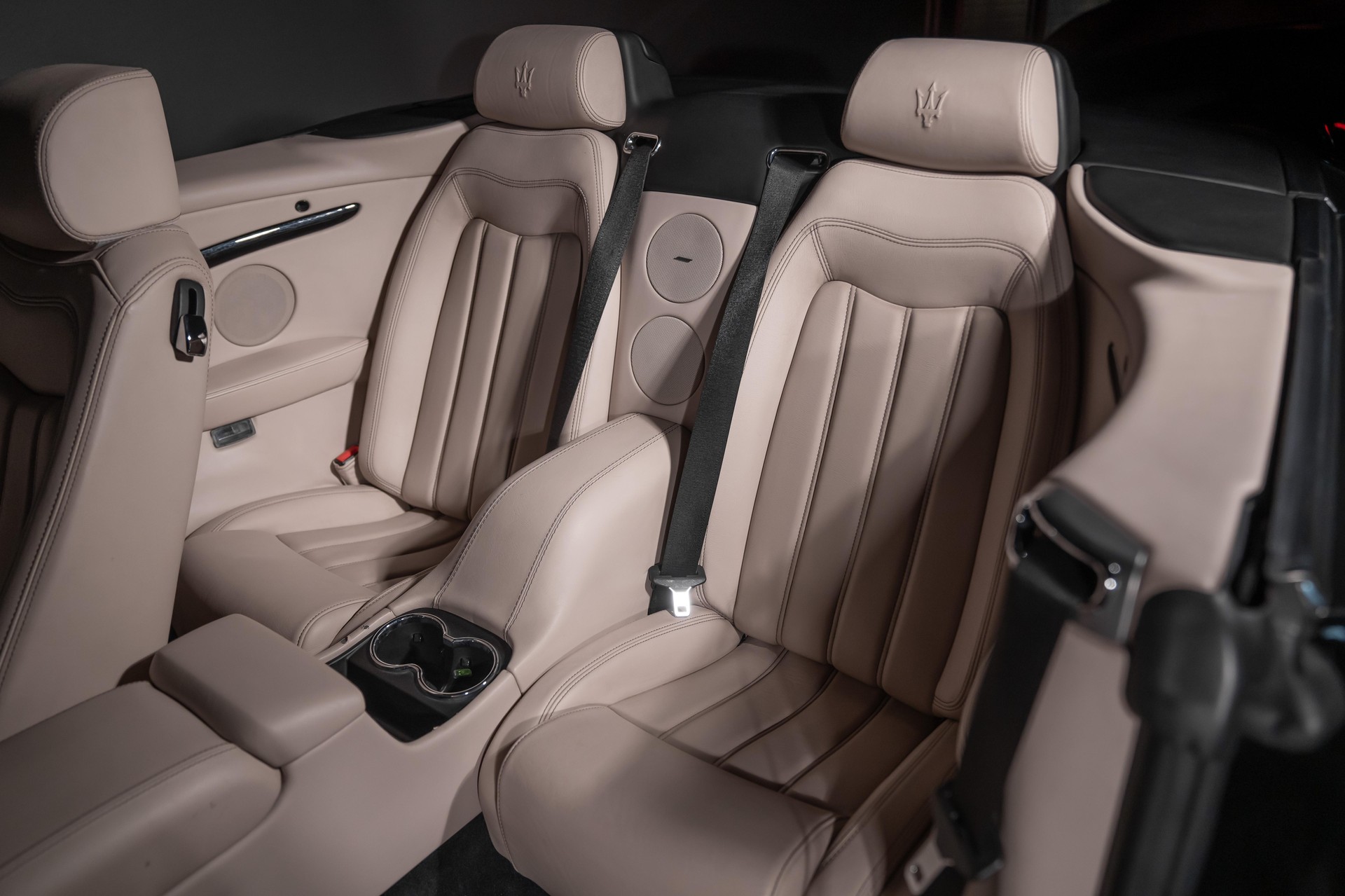 MASERATI Gran Cabrio 4.7 V8-image-15