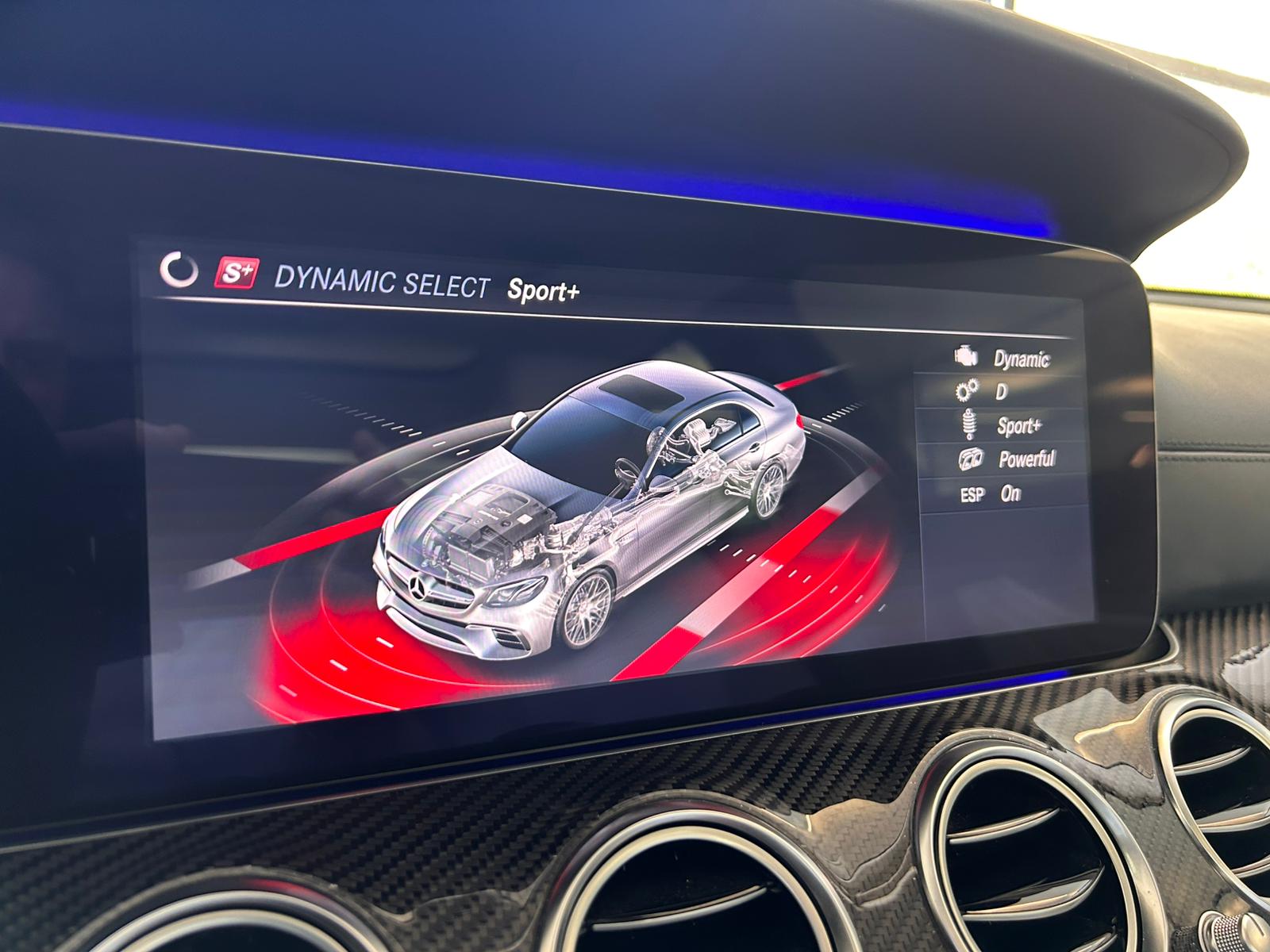 MERCEDES-BENZ E 63 AMG 4Matic-image-17
