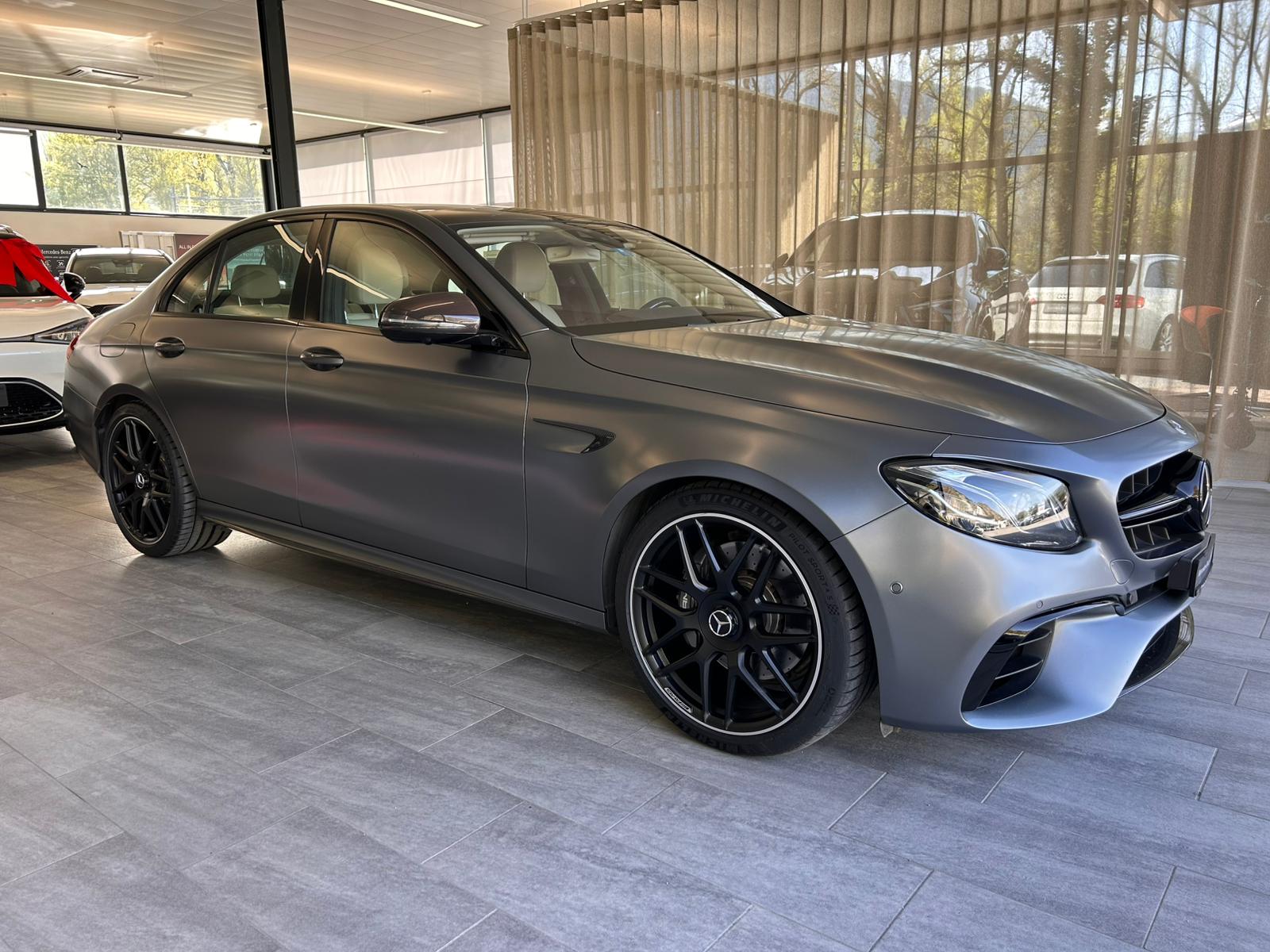 MERCEDES-BENZ E 63 AMG 4Matic-image-6
