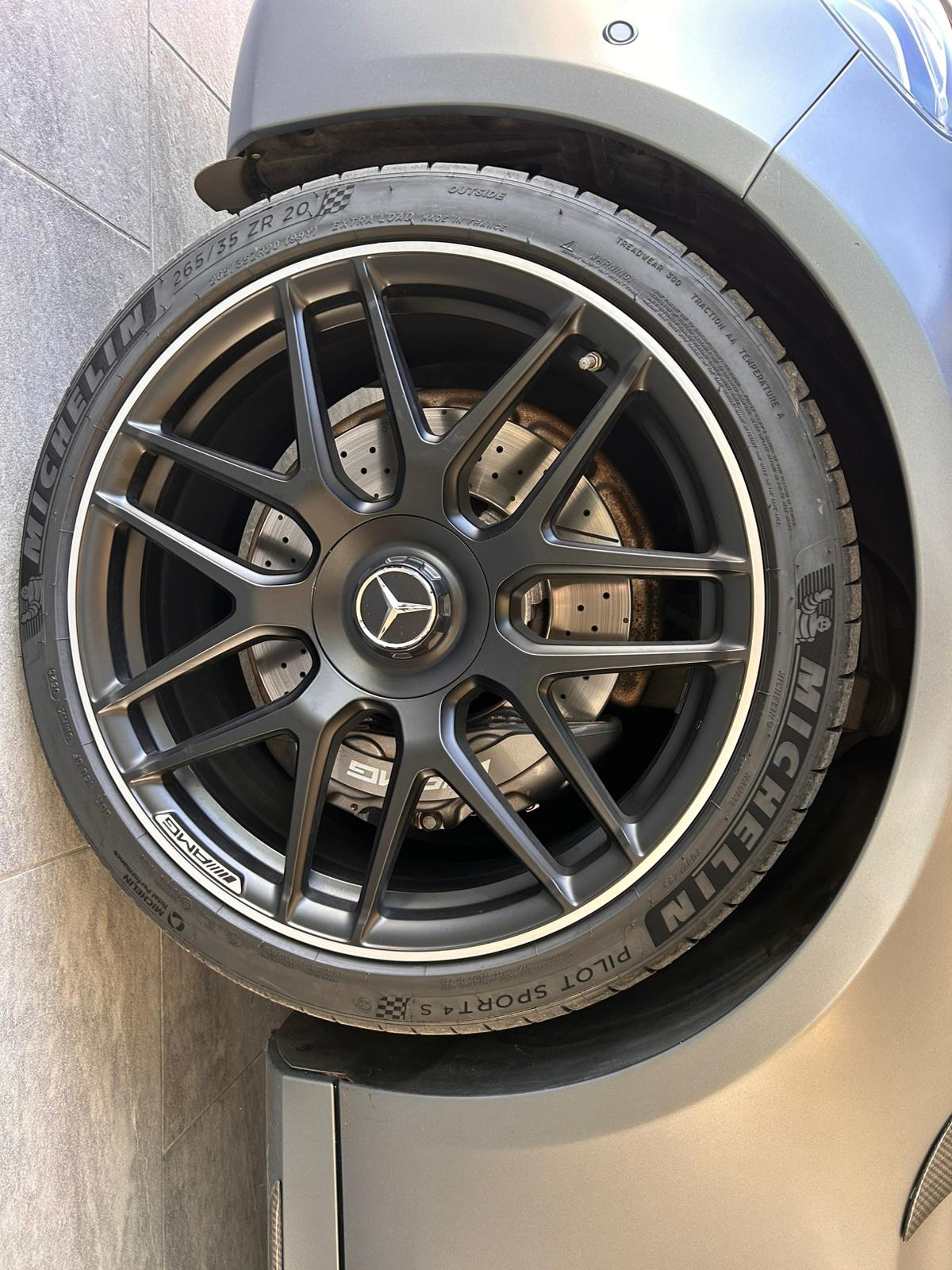 MERCEDES-BENZ E 63 AMG 4Matic-image-25