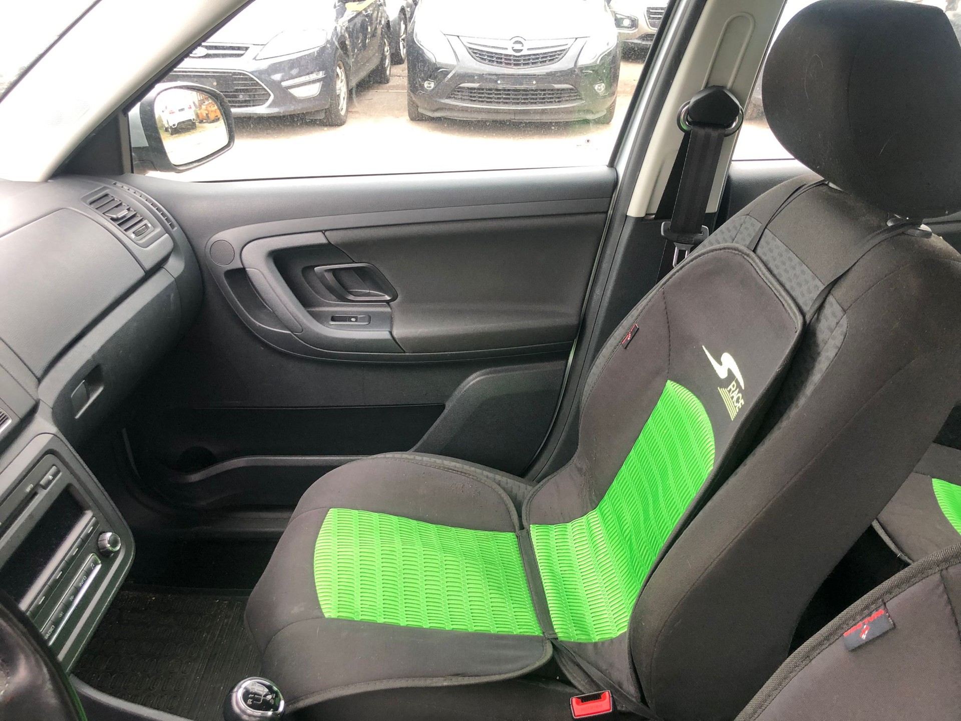 SKODA Fabia 1.2 TDI Greenline-image-13