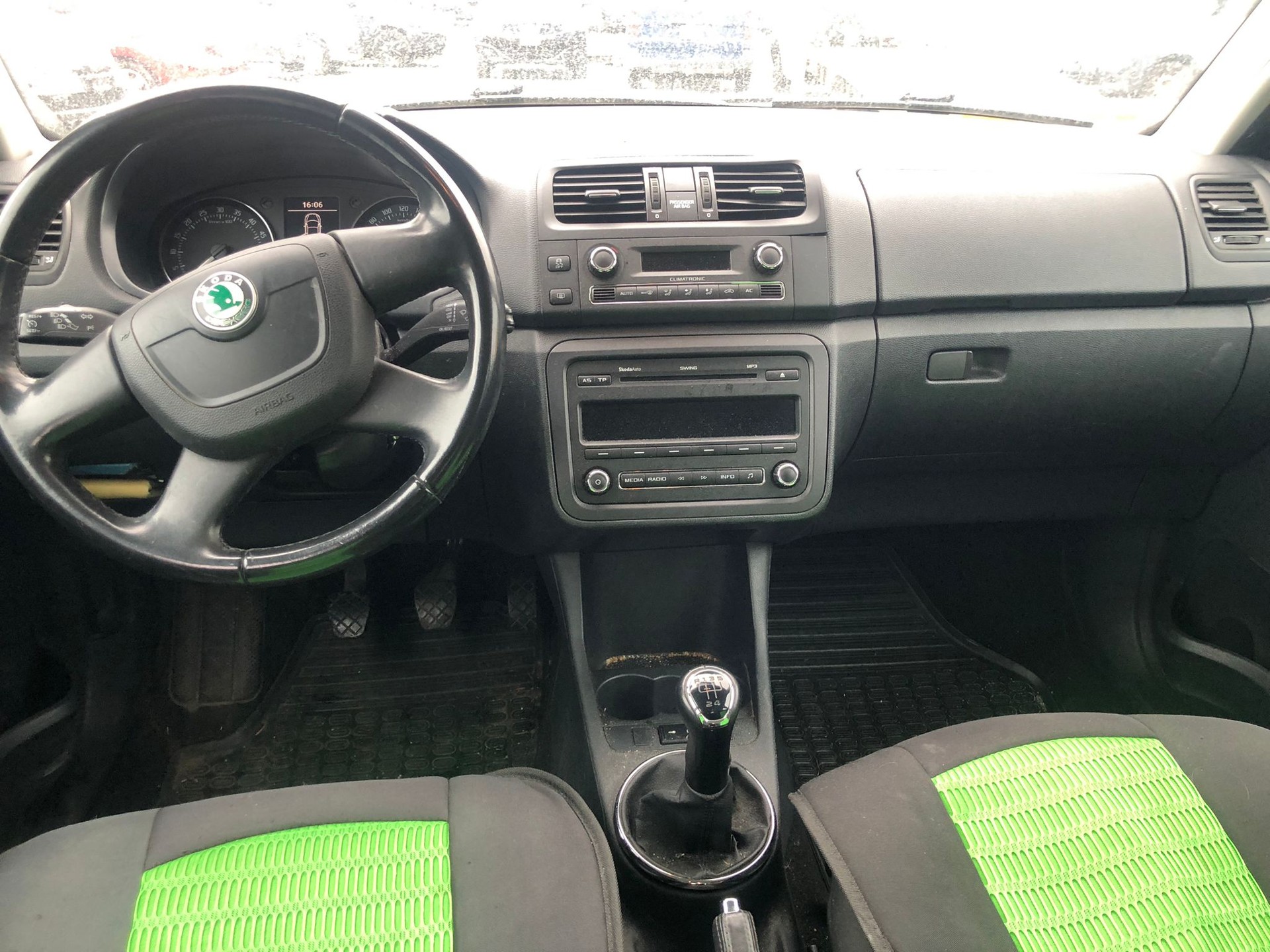 SKODA Fabia 1.2 TDI Greenline-image-6
