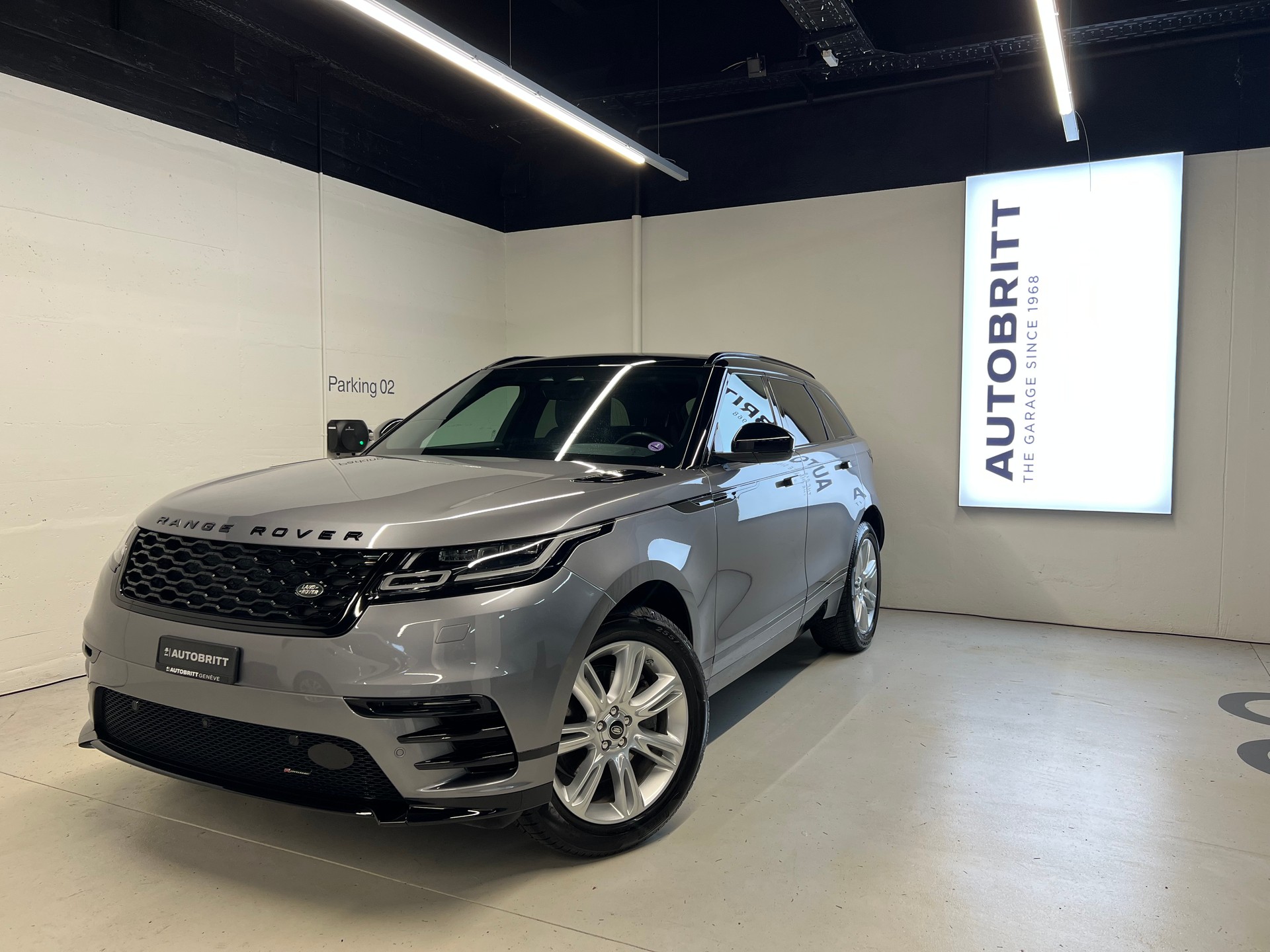 LAND ROVER Range Rover Velar 2.0 T R-Dynamic SE-image-0