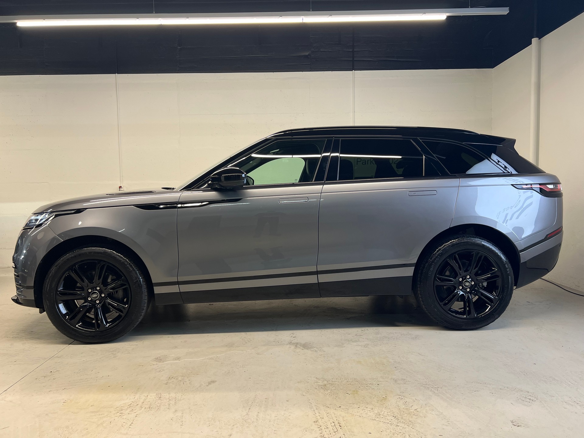LAND ROVER Range Rover Velar 2.0 T R-Dynamic SE-image-7