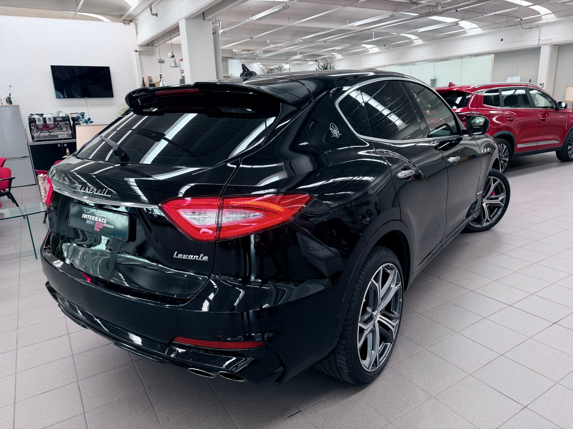 MASERATI Levante D 3.0 V6 Automatica-image-3