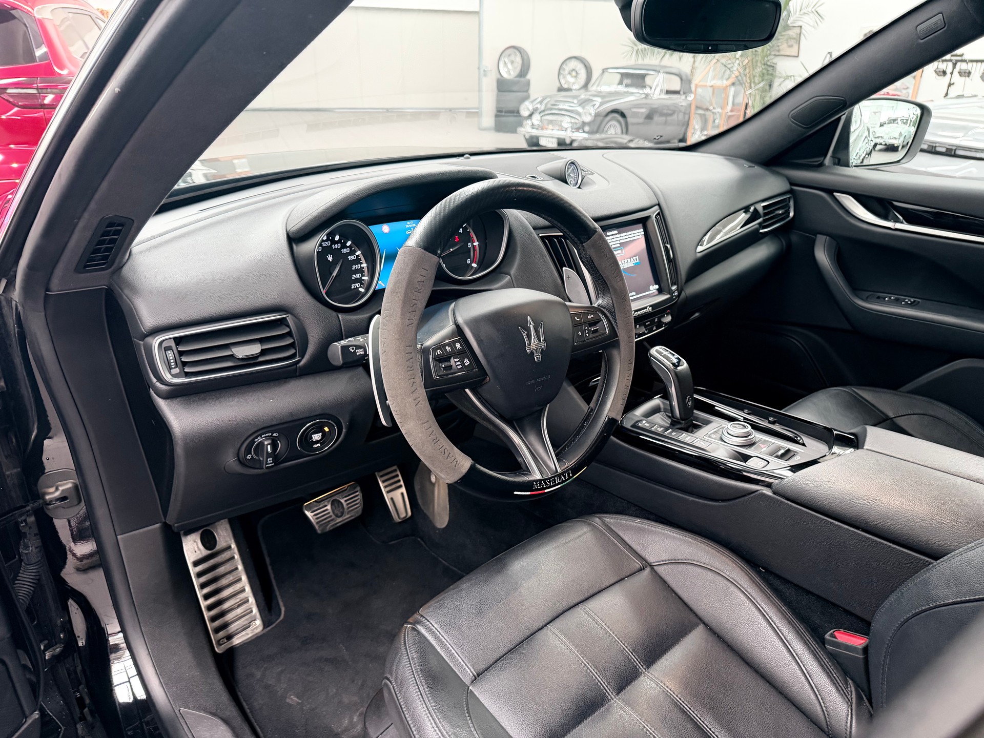 MASERATI Levante D 3.0 V6 Automatica-image-4