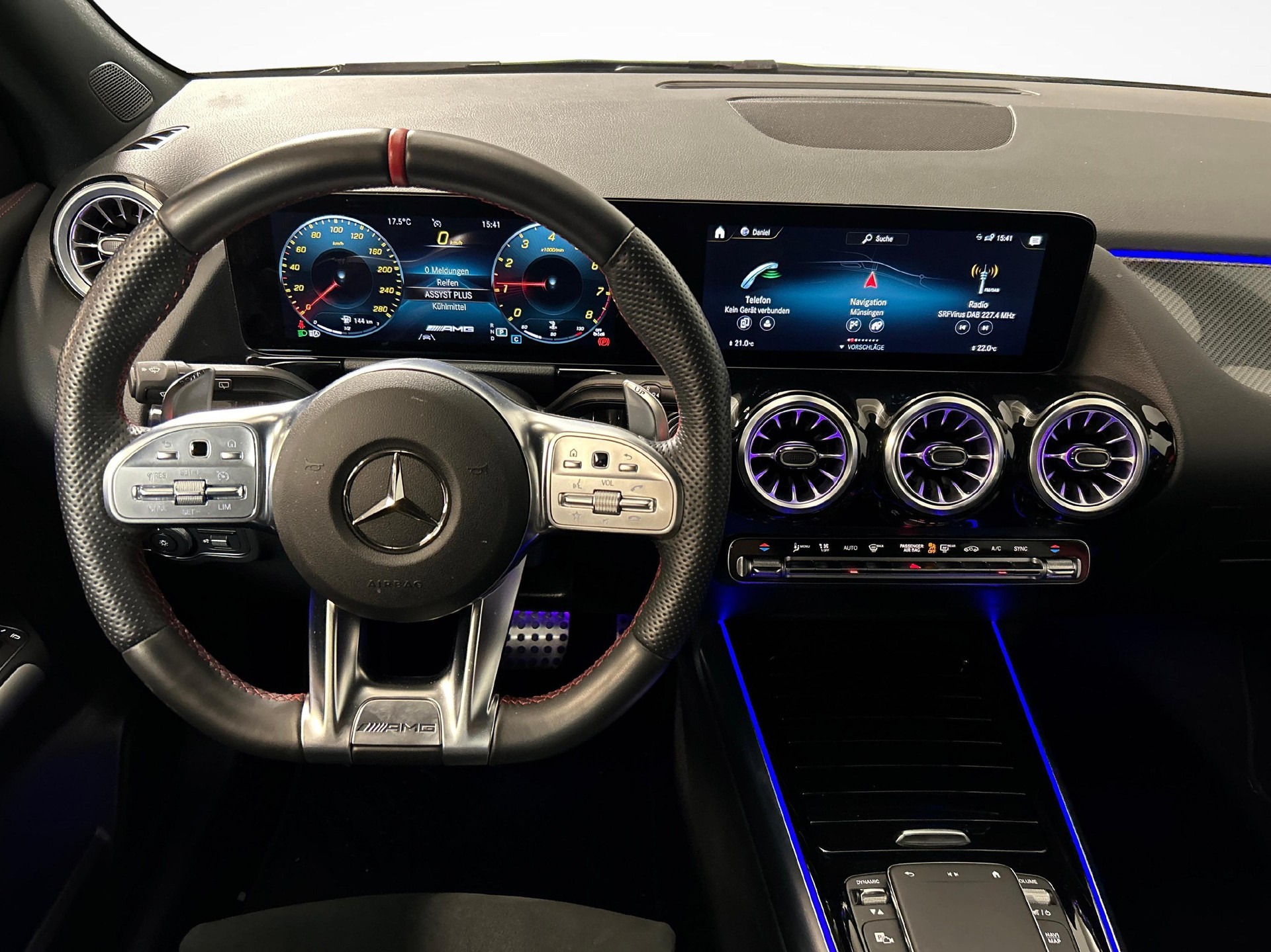 MERCEDES-BENZ GLA 35 AMG 4matic-image-5