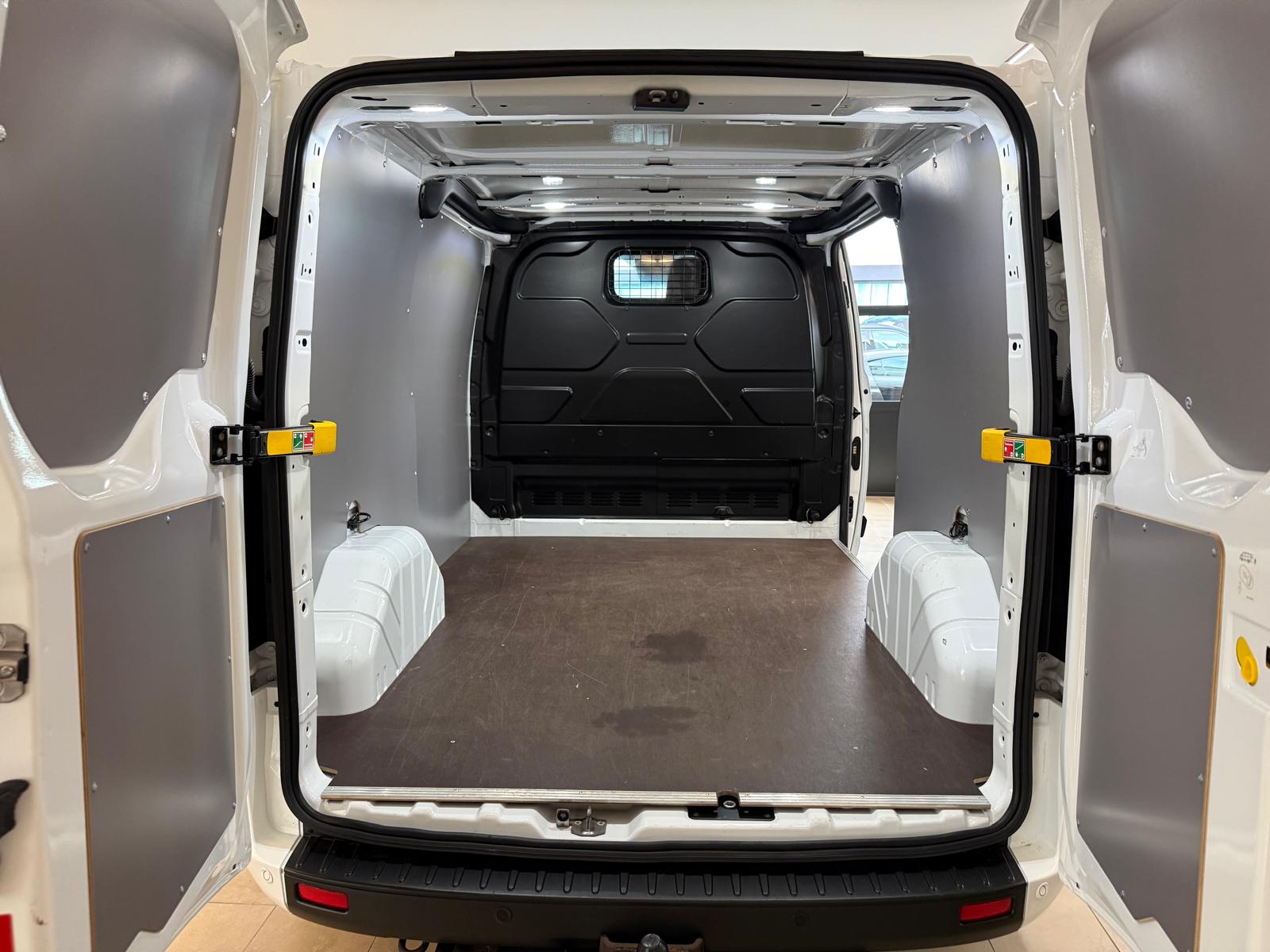 FORD Transit Custom Van 280 L1H1 Trend-image-4