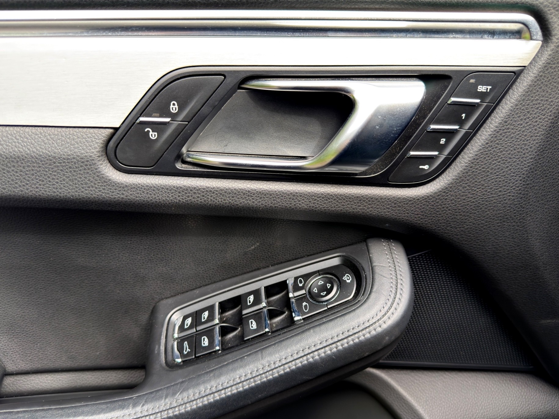 PORSCHE Macan Turbo PDK-image-22