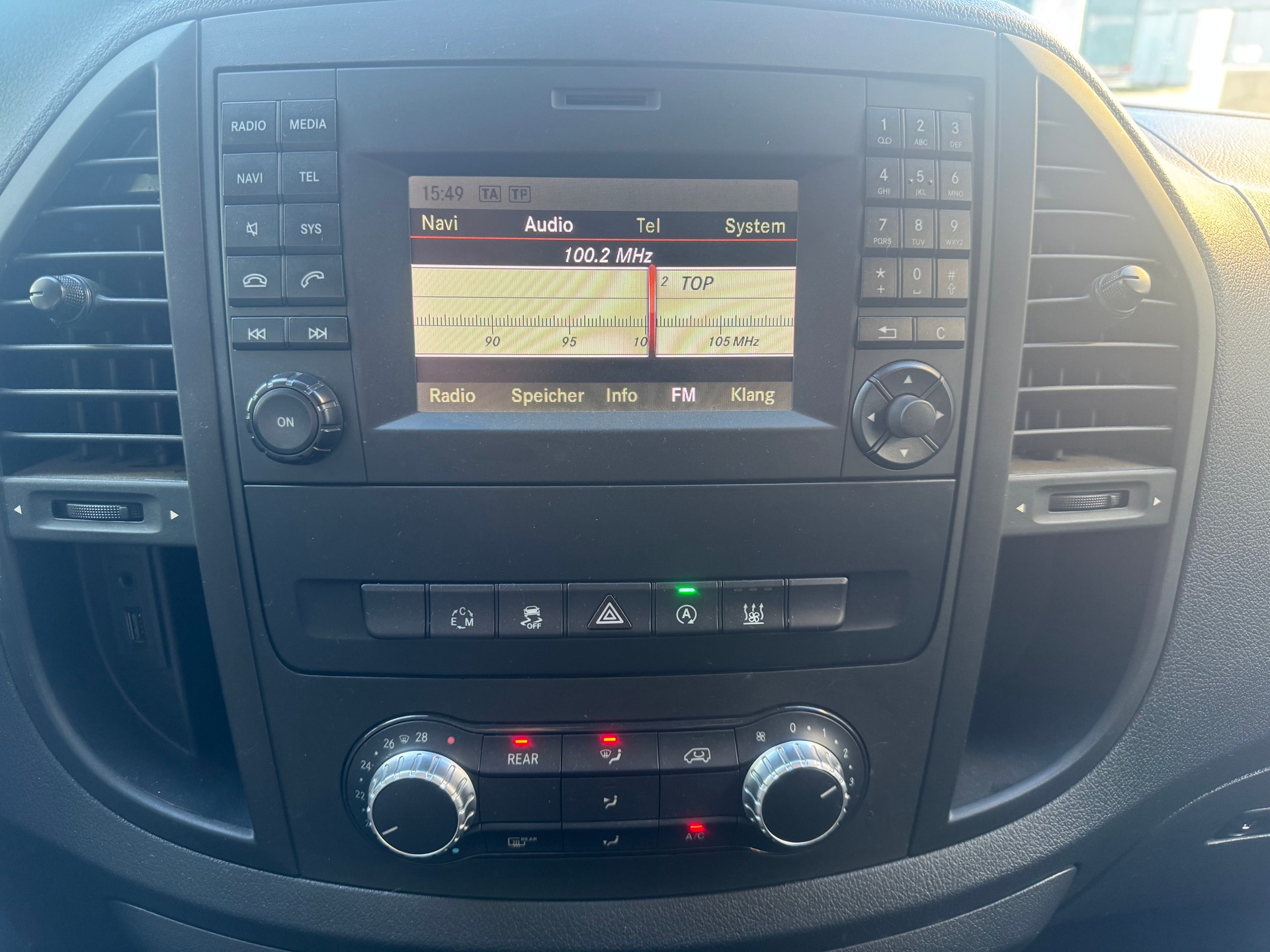MERCEDES-BENZ Vito 119 BlueTEC Tourer Pro L 7G-Tronic*-image-14
